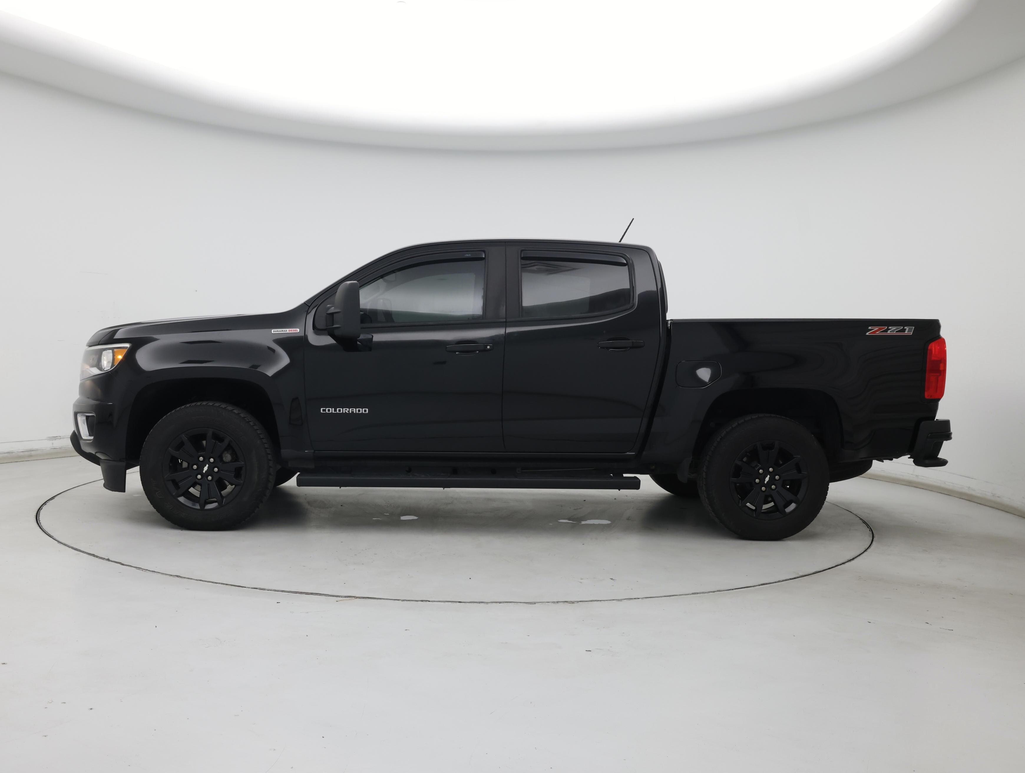 Thumbnail: 2018 Chevrolet Colorado - 3