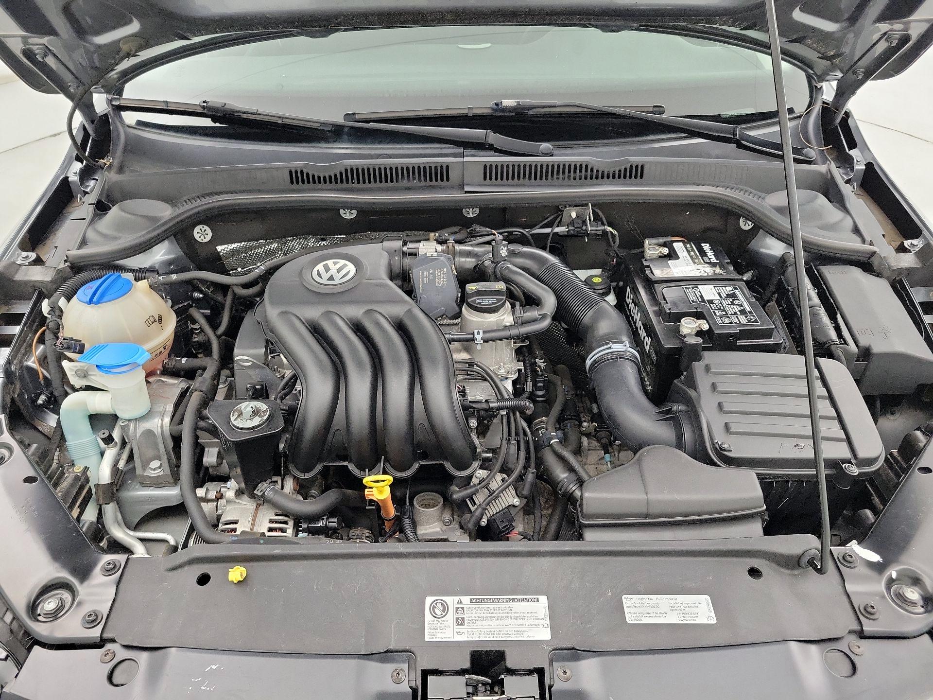 Thumbnail: 2015 Volkswagen Jetta - 20