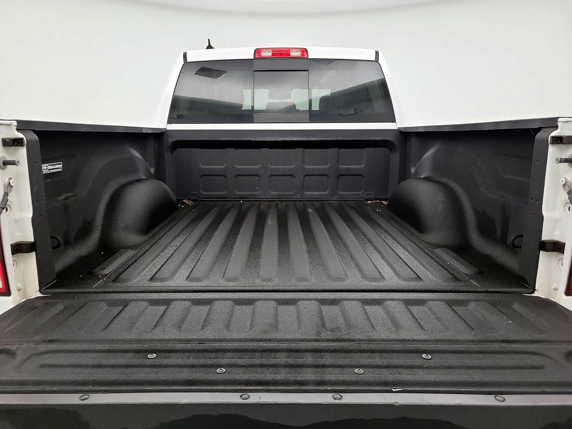 Thumbnail: 2019 RAM 1500 Classic - 20