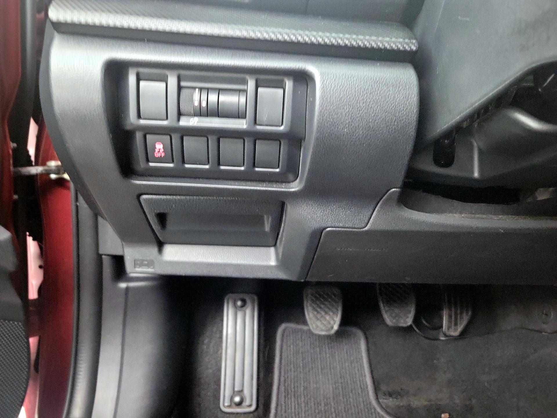 Thumbnail: 2018 Subaru Crosstrek - 13