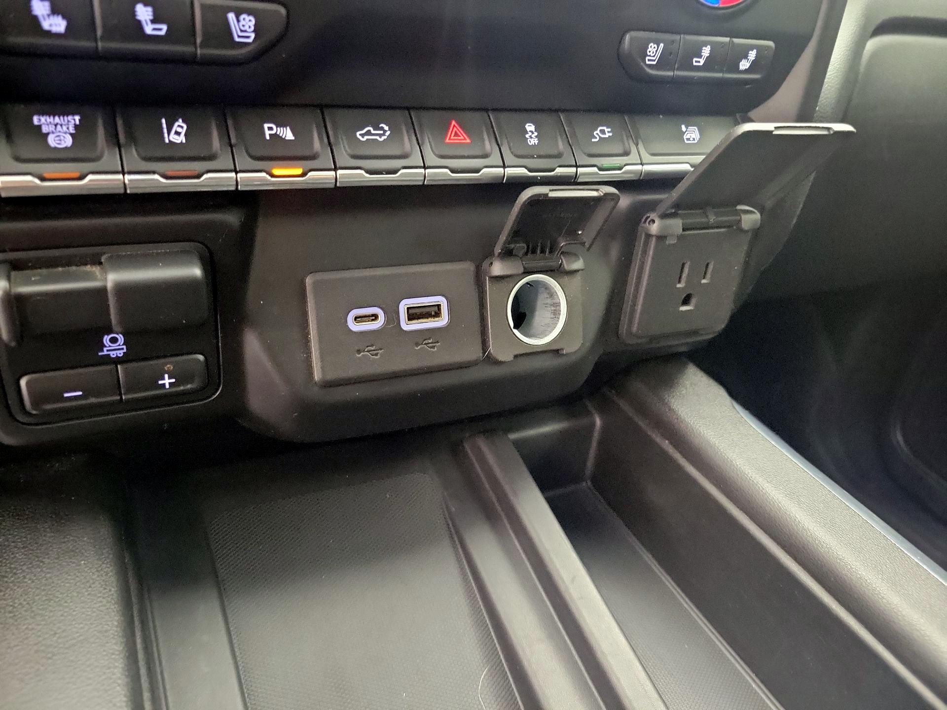 Thumbnail: 2021 GMC Sierra 3500 - 18