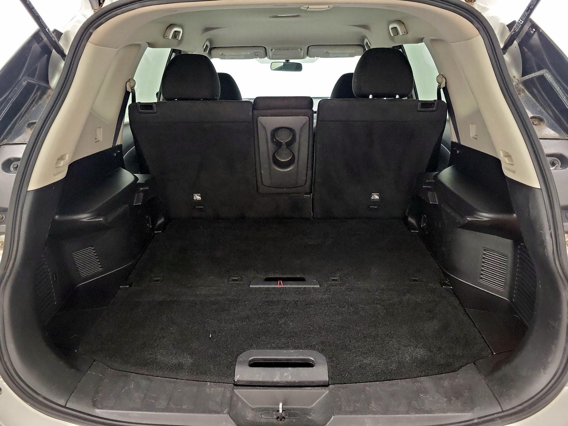 Thumbnail: 2015 Nissan Rogue - 20