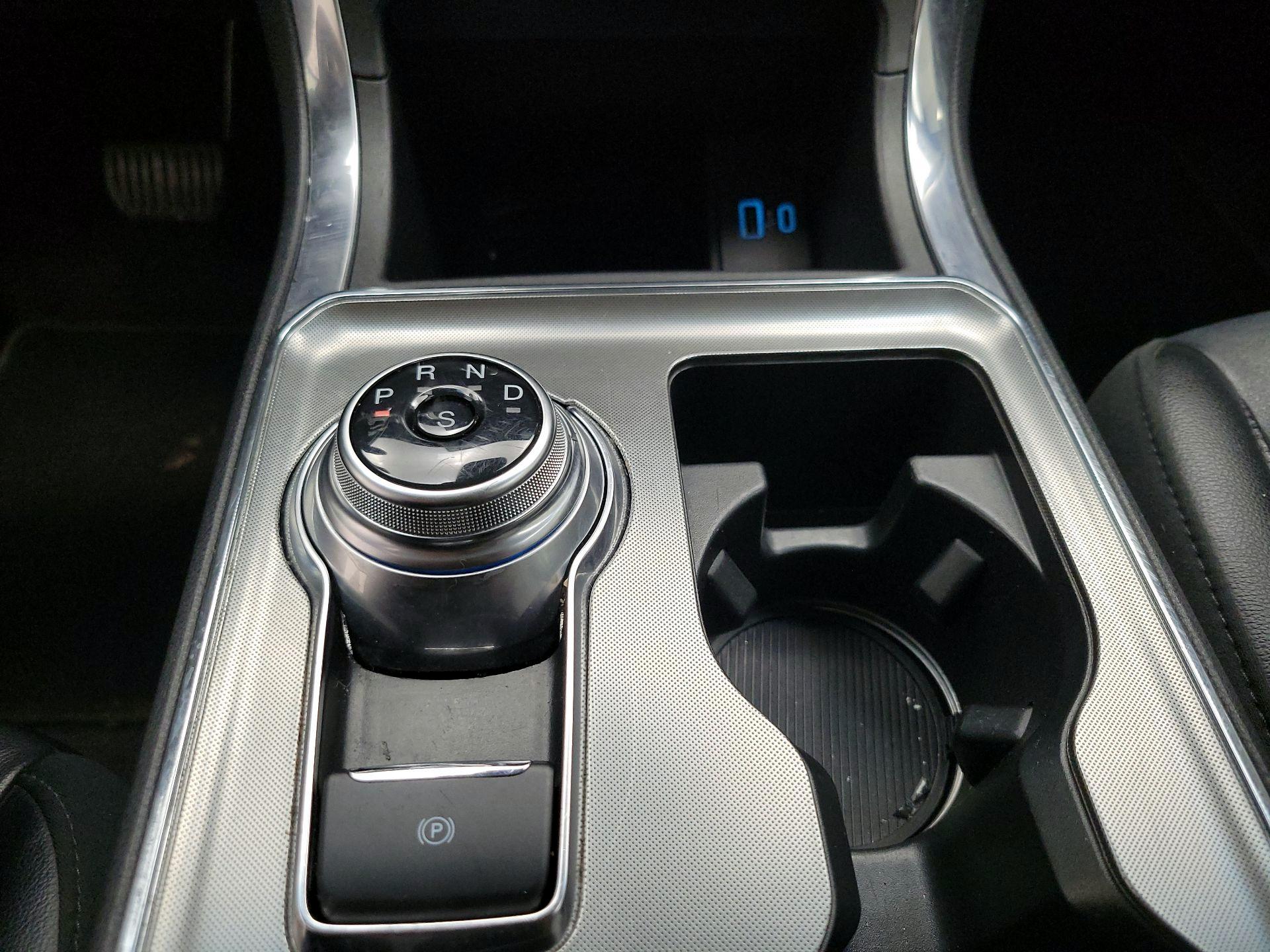 Thumbnail: 2022 Ford Edge - 15