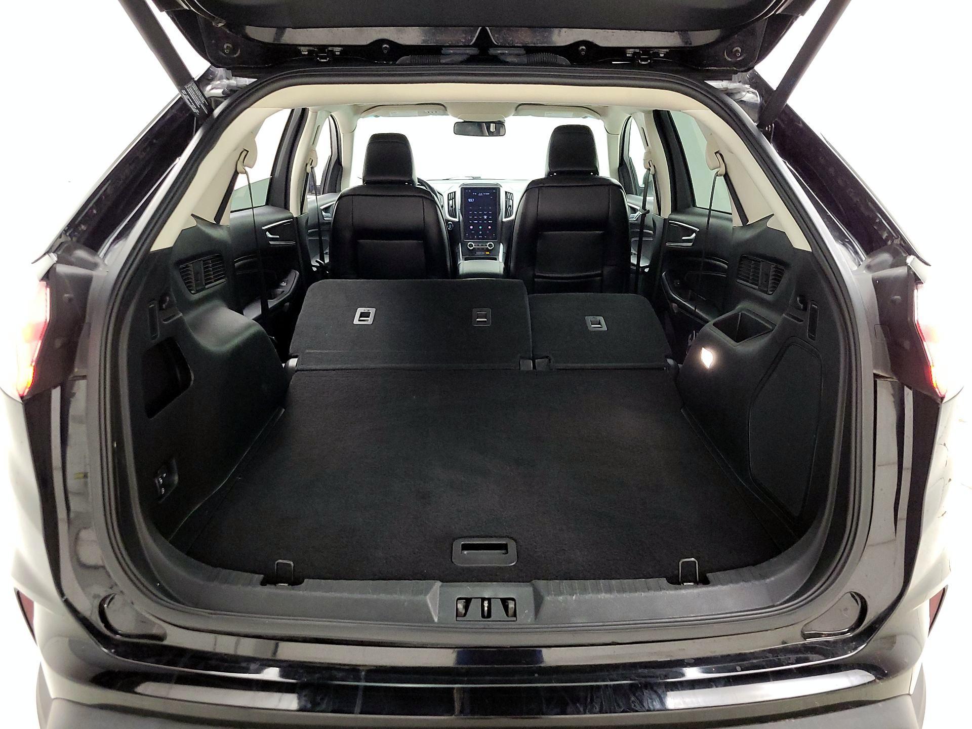 Thumbnail: 2022 Ford Edge - 19