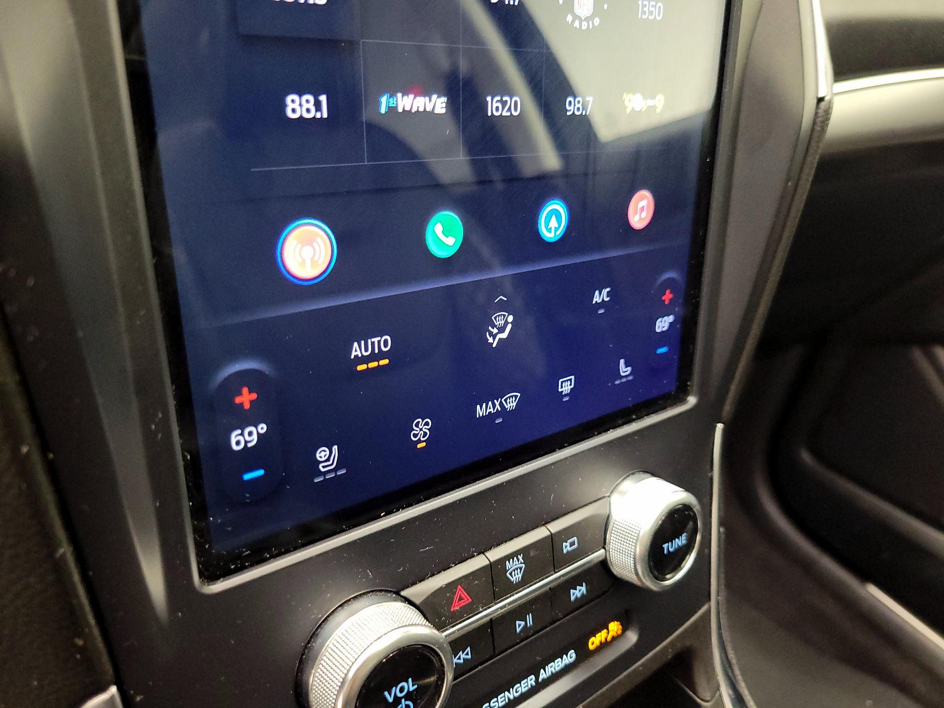 Thumbnail: 2023 Ford Edge - 17