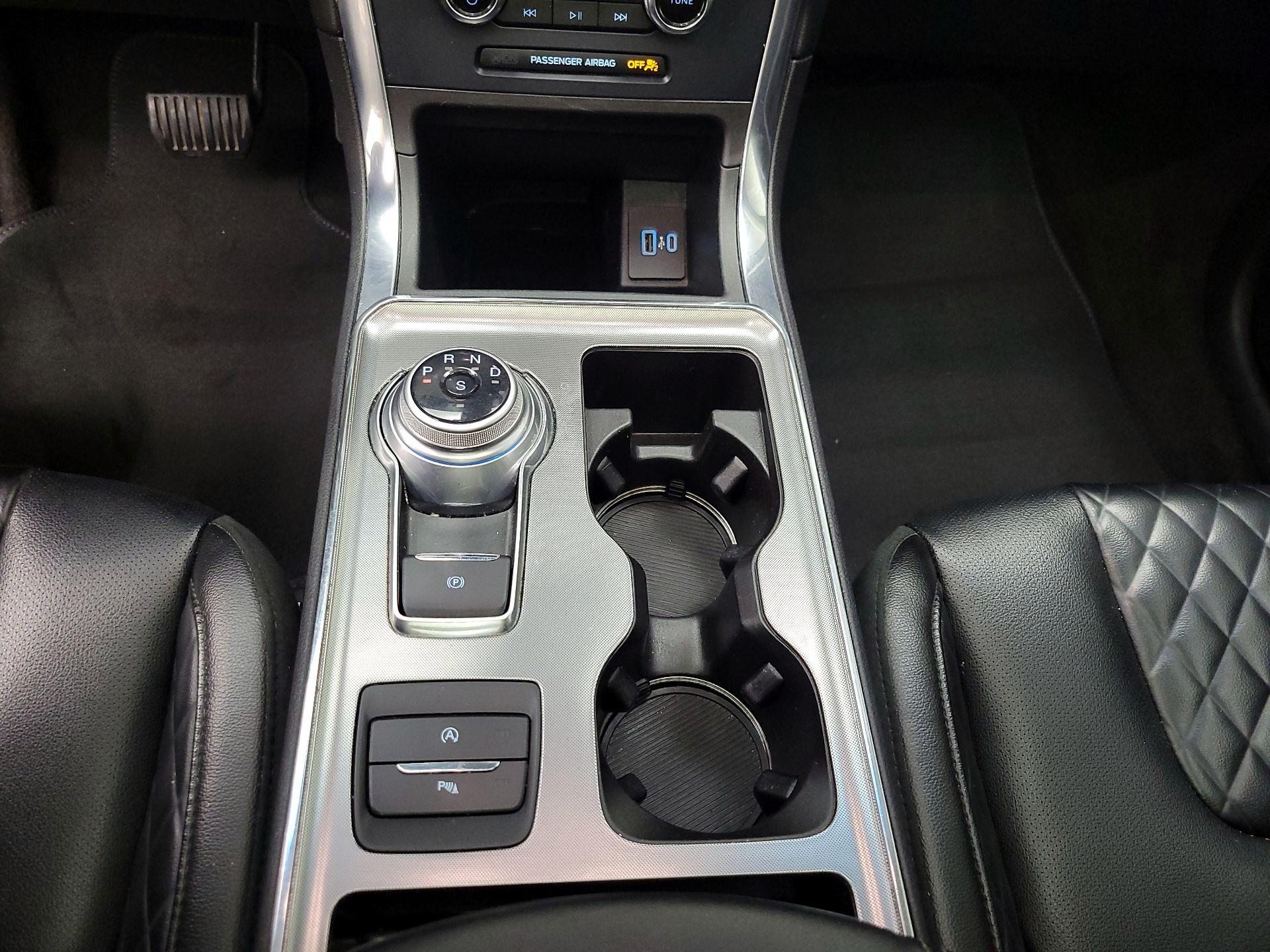 Thumbnail: 2023 Ford Edge - 18