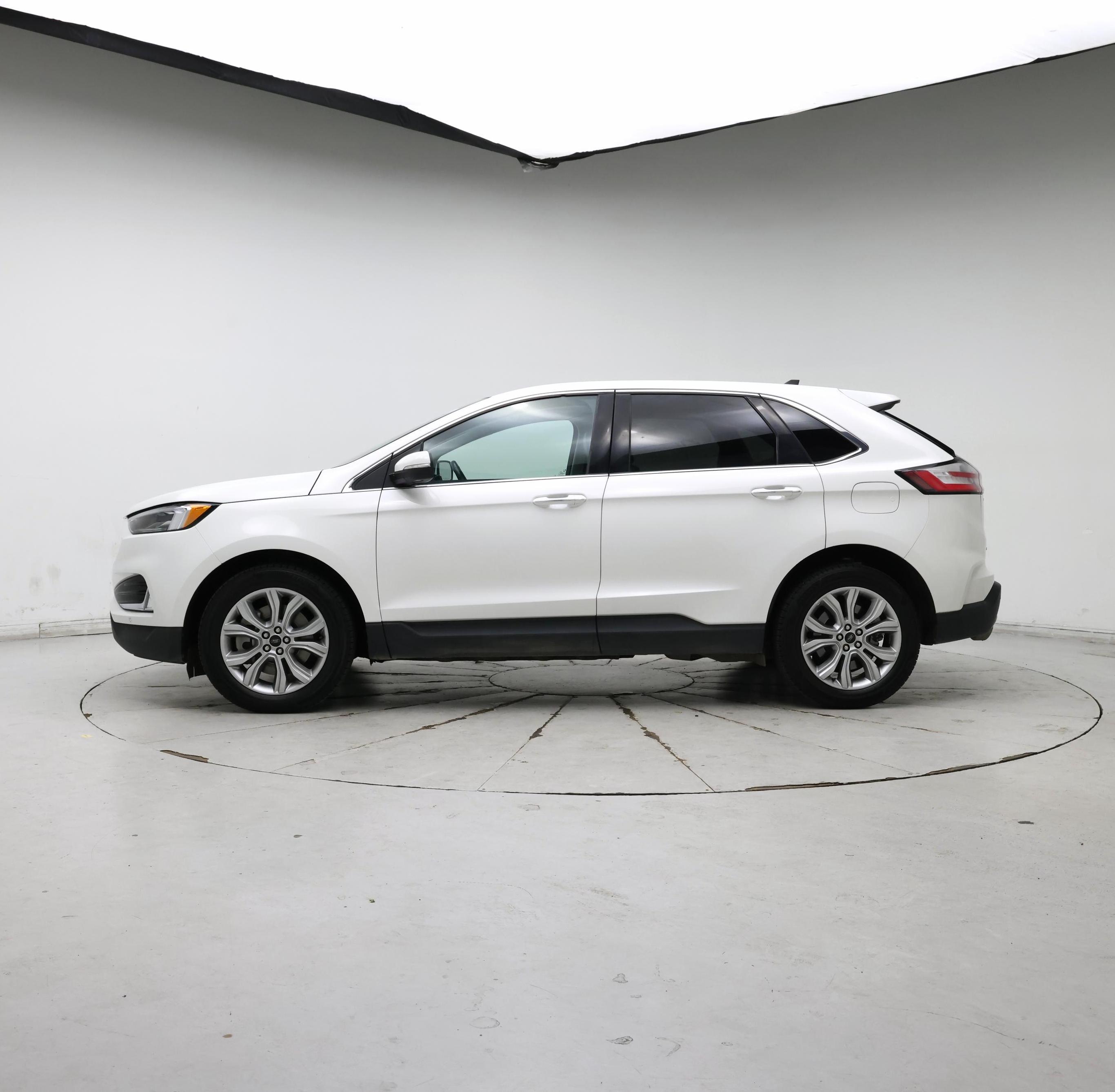 Thumbnail: 2023 Ford Edge - 3