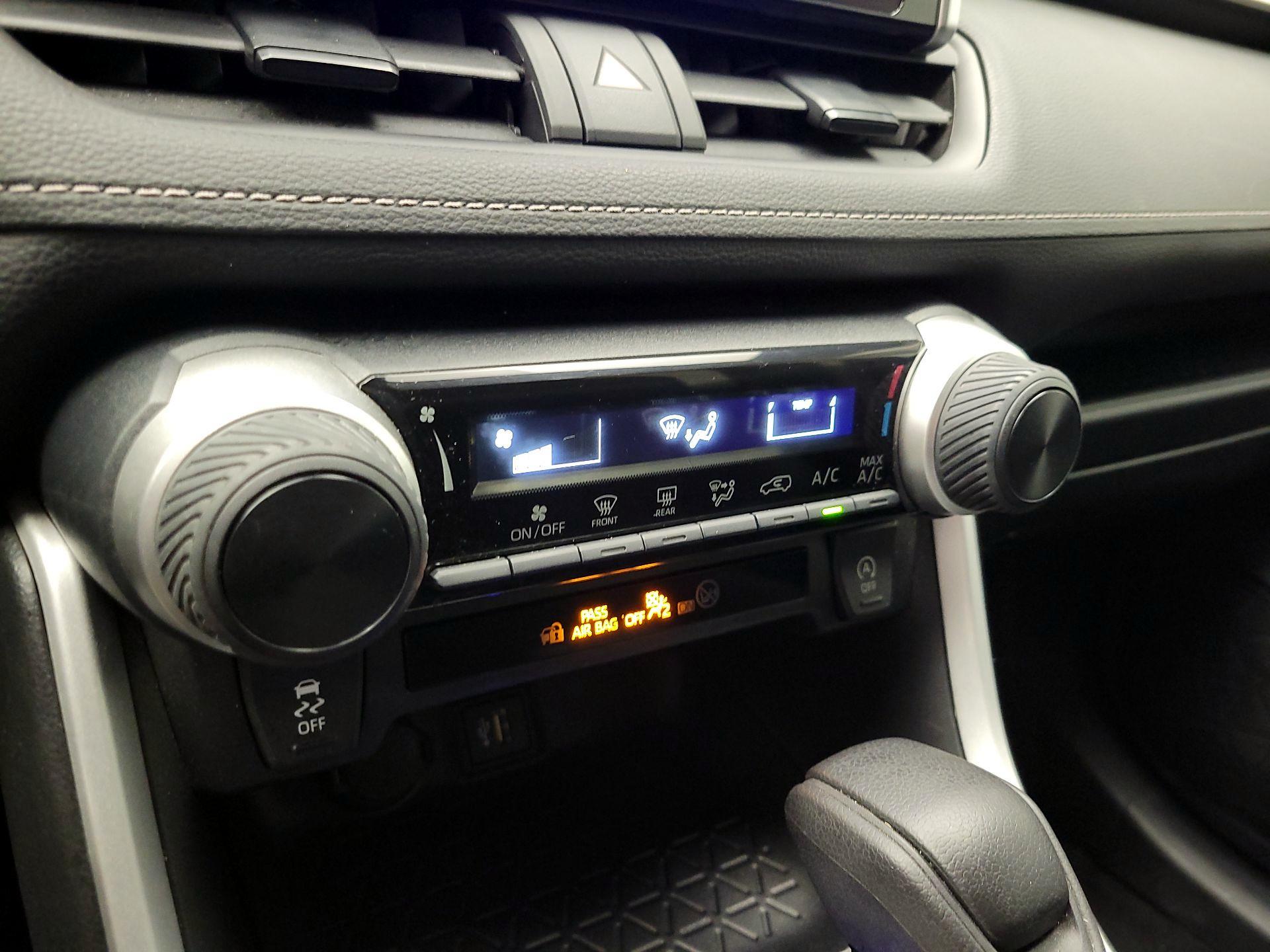 Thumbnail: 2024 Toyota RAV4 - 14