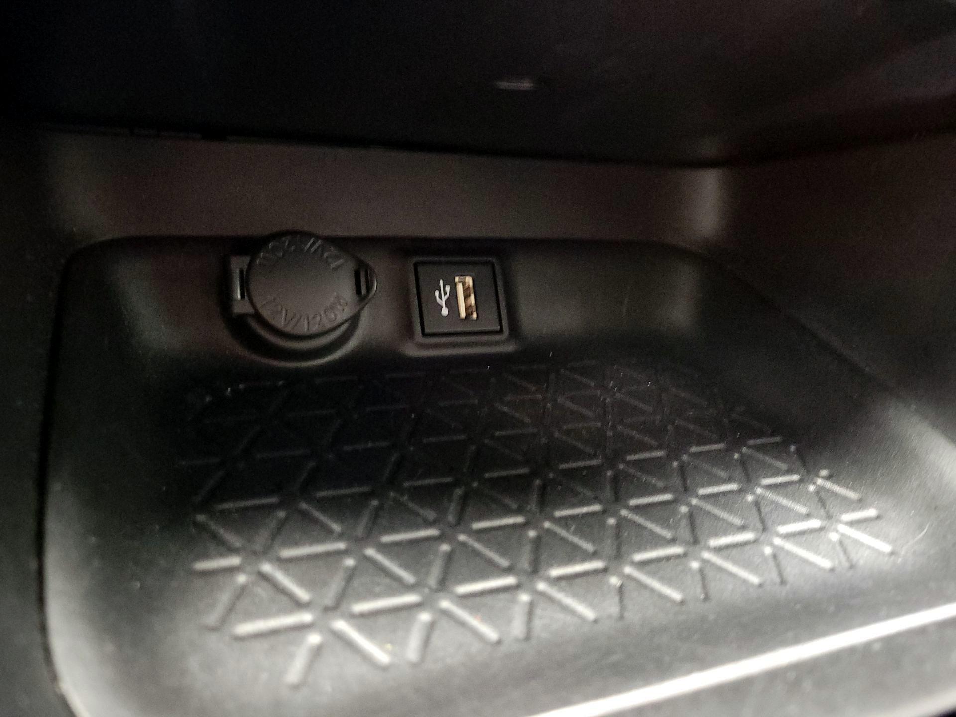 Thumbnail: 2024 Toyota RAV4 - 16