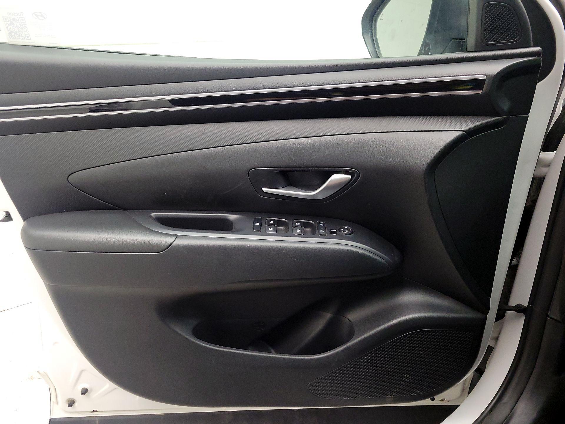 Thumbnail: 2024 Hyundai Tucson - 10