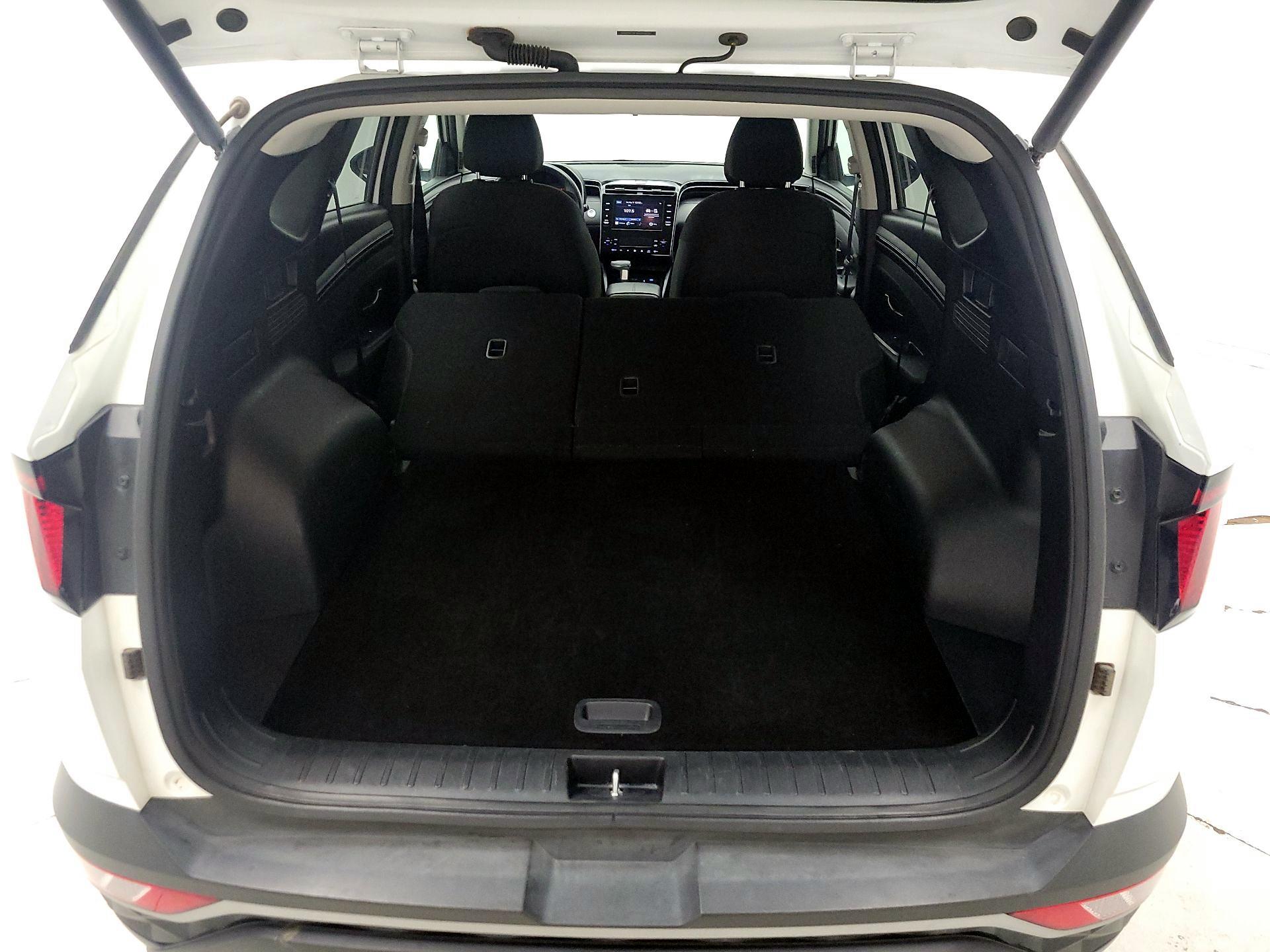 Thumbnail: 2024 Hyundai Tucson - 19