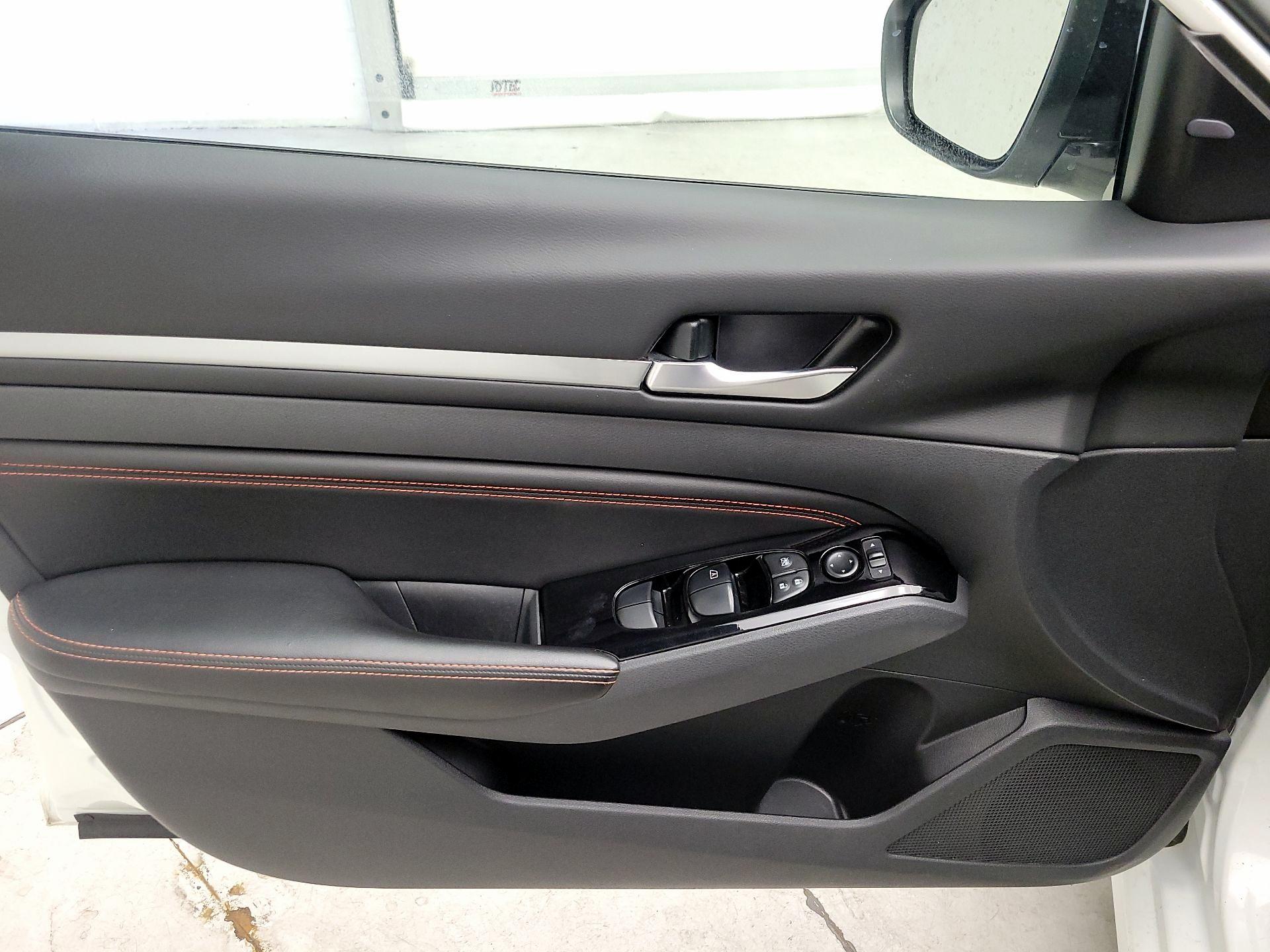 Thumbnail: 2023 Nissan Altima - 10