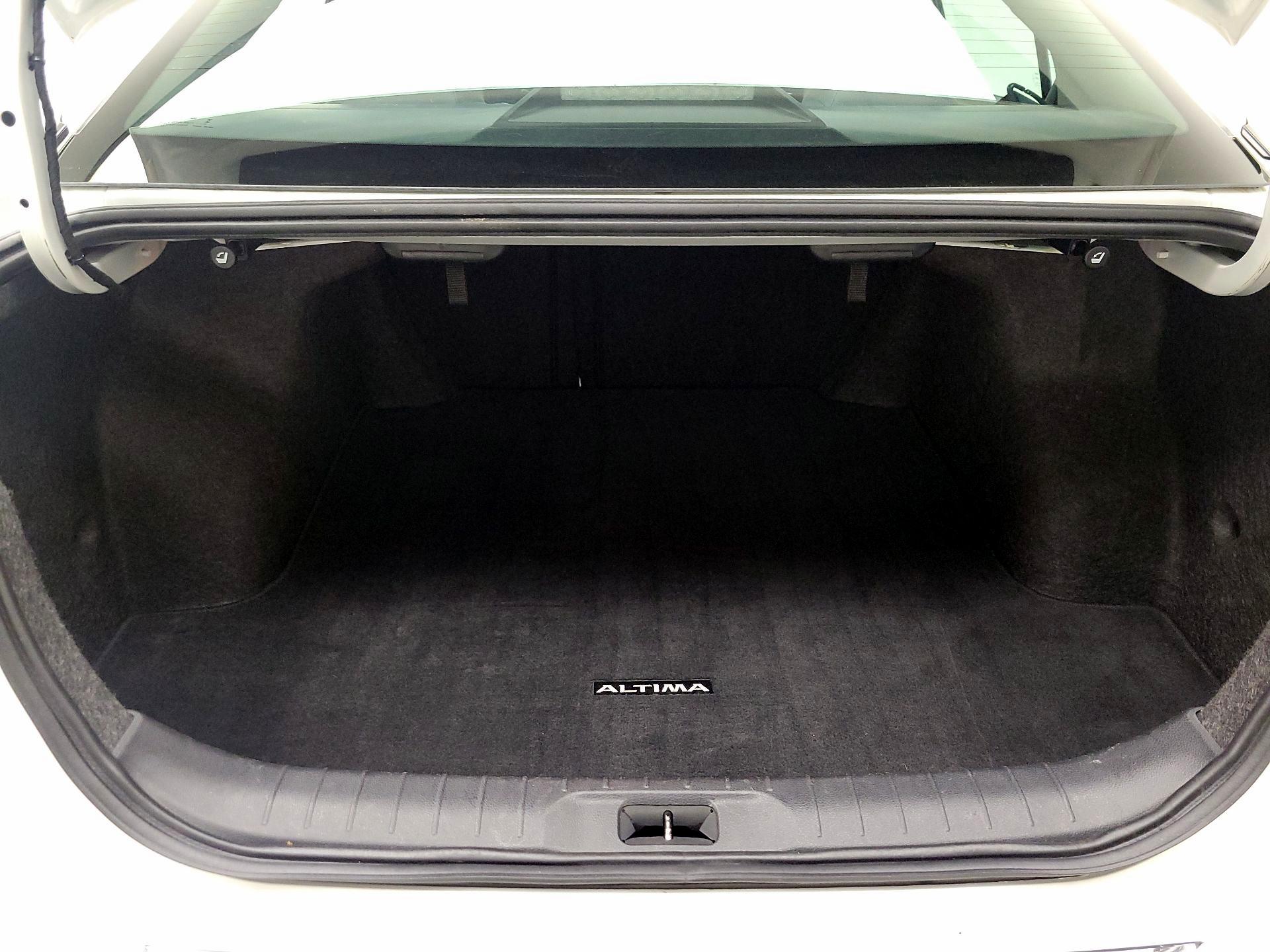 Thumbnail: 2023 Nissan Altima - 18