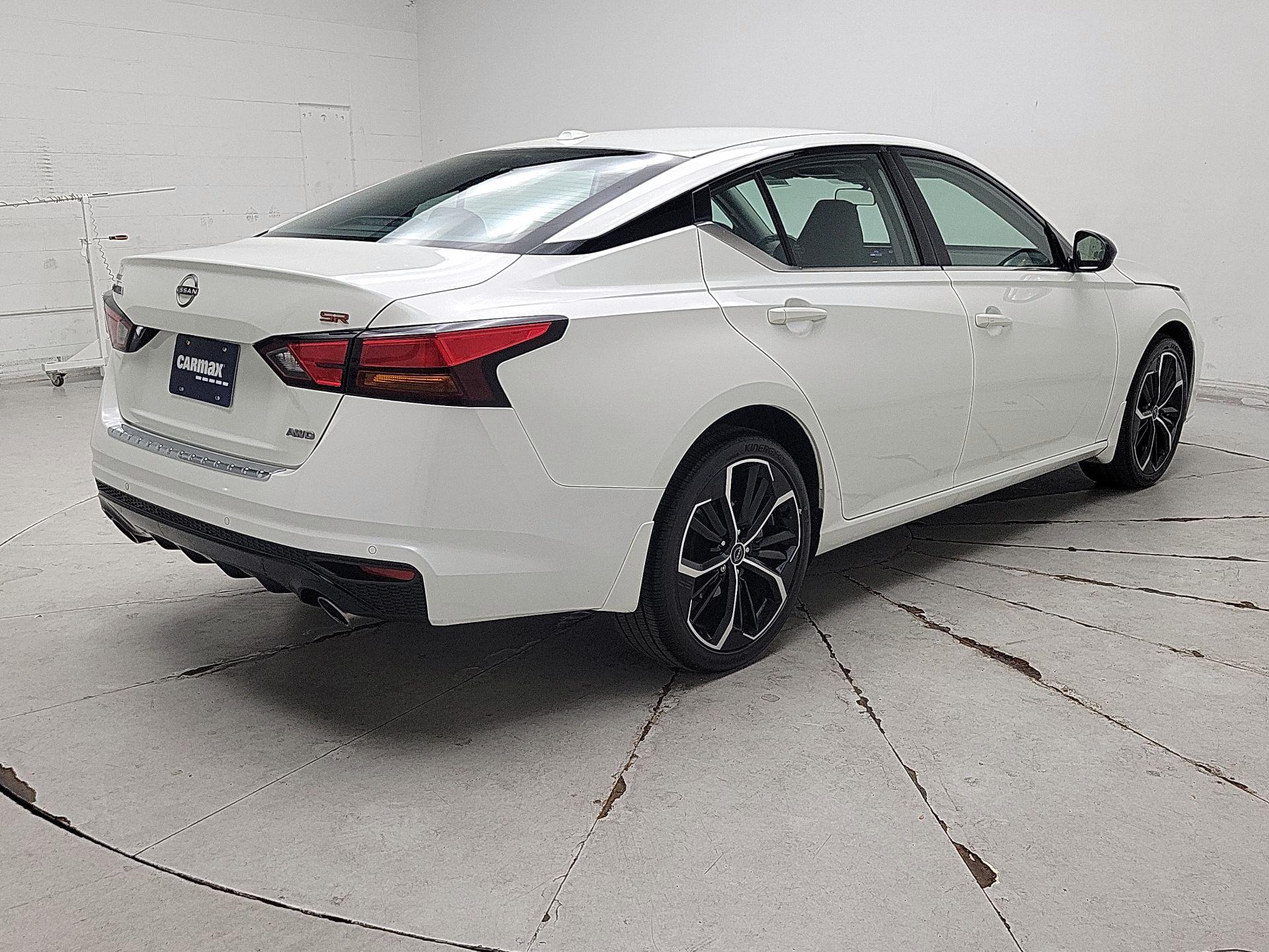 Thumbnail: 2023 Nissan Altima - 5