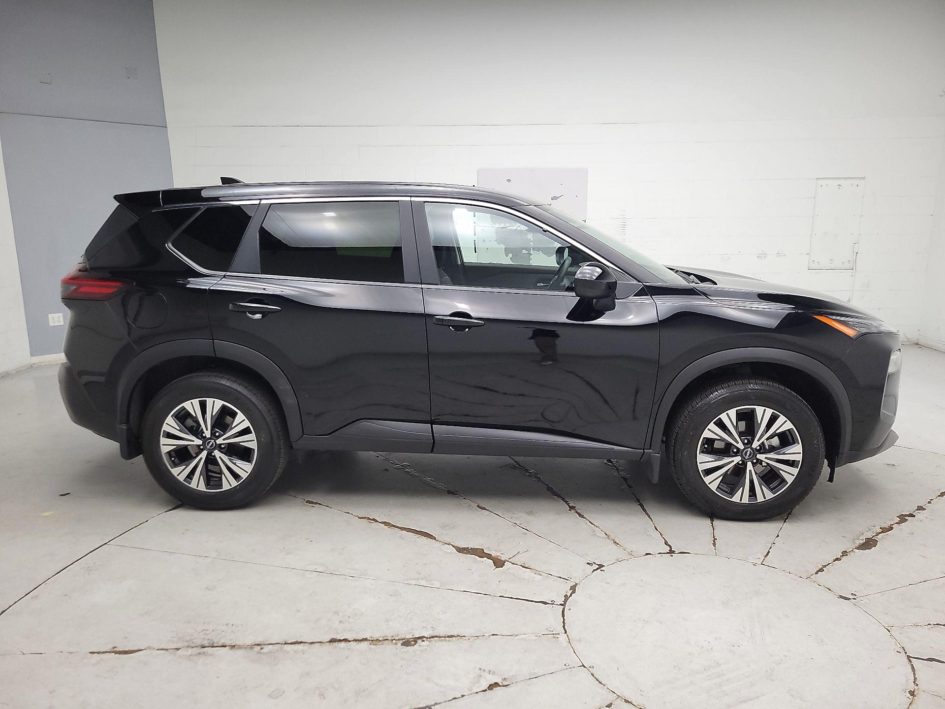 Thumbnail: 2023 Nissan Rogue - 4