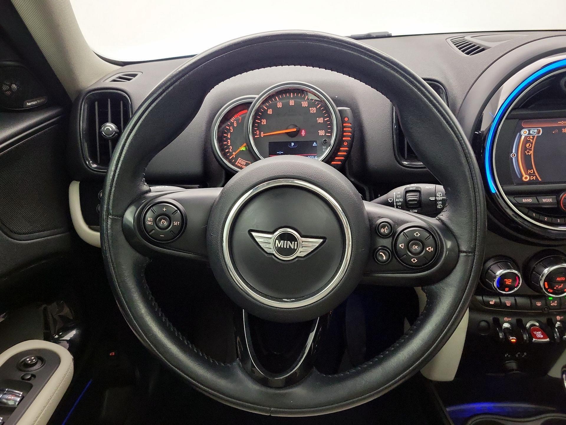 Thumbnail: 2017 MINI Cooper Countryman - 10