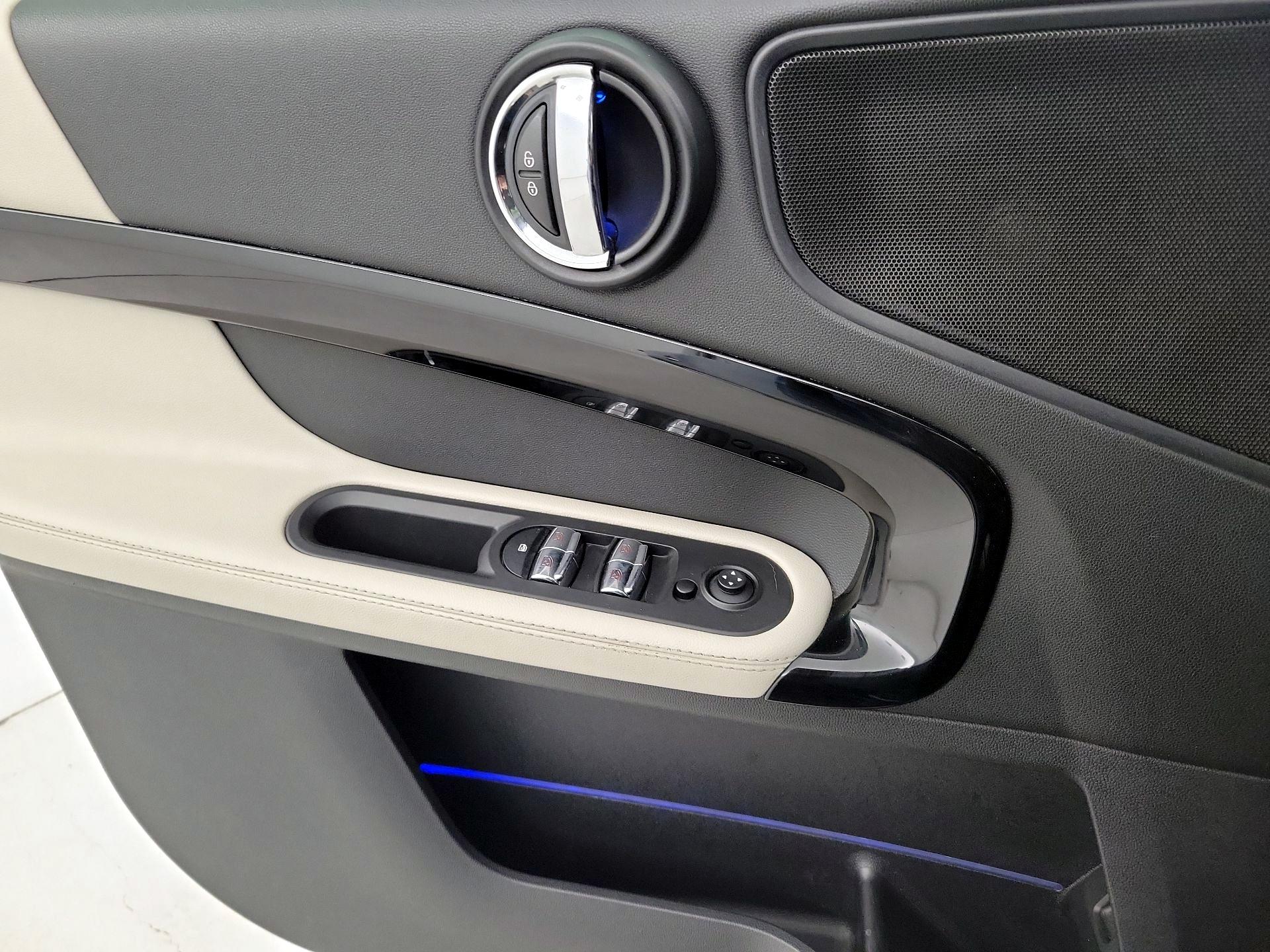 Thumbnail: 2017 MINI Cooper Countryman - 12