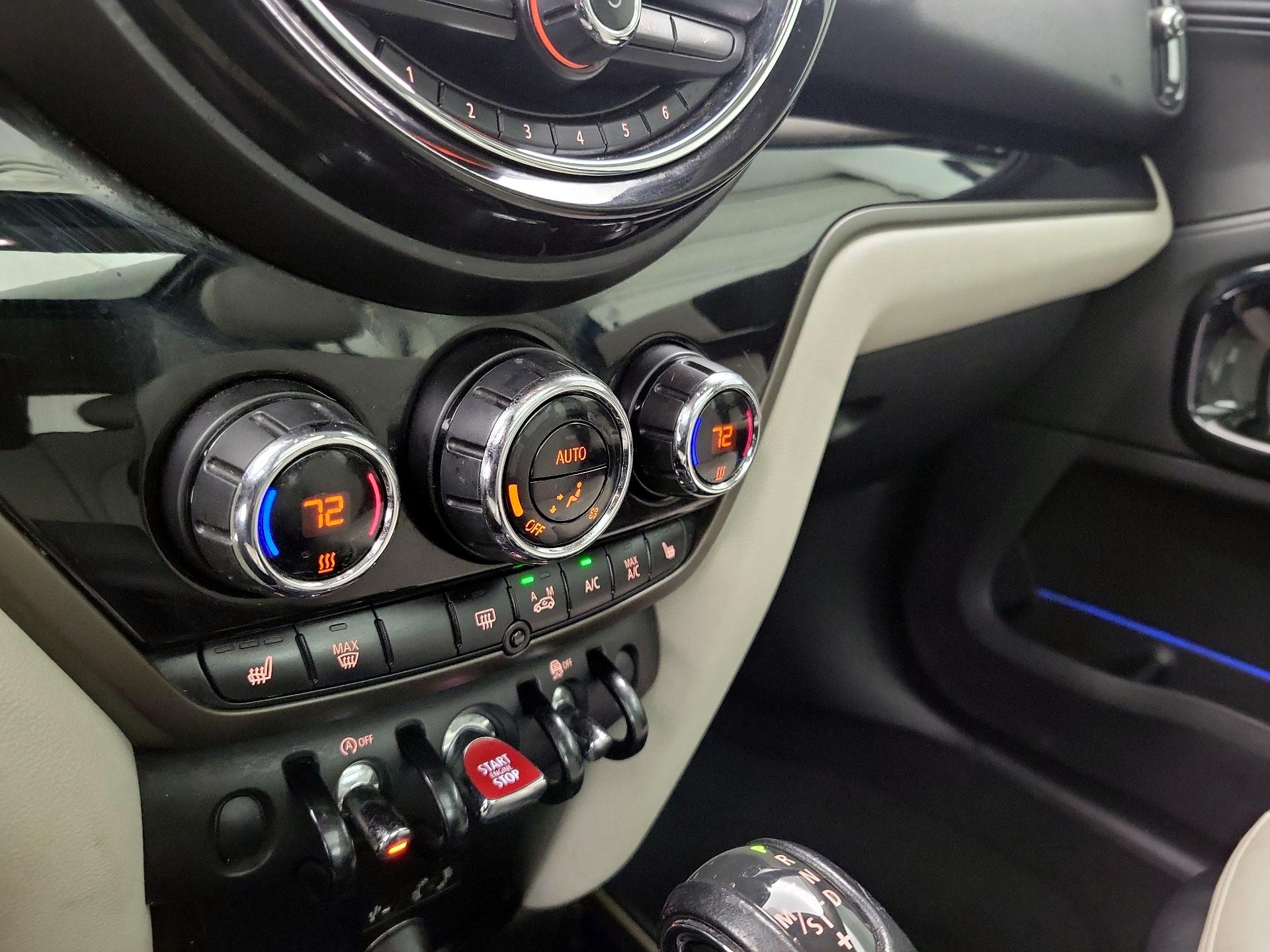 Thumbnail: 2017 MINI Cooper Countryman - 16