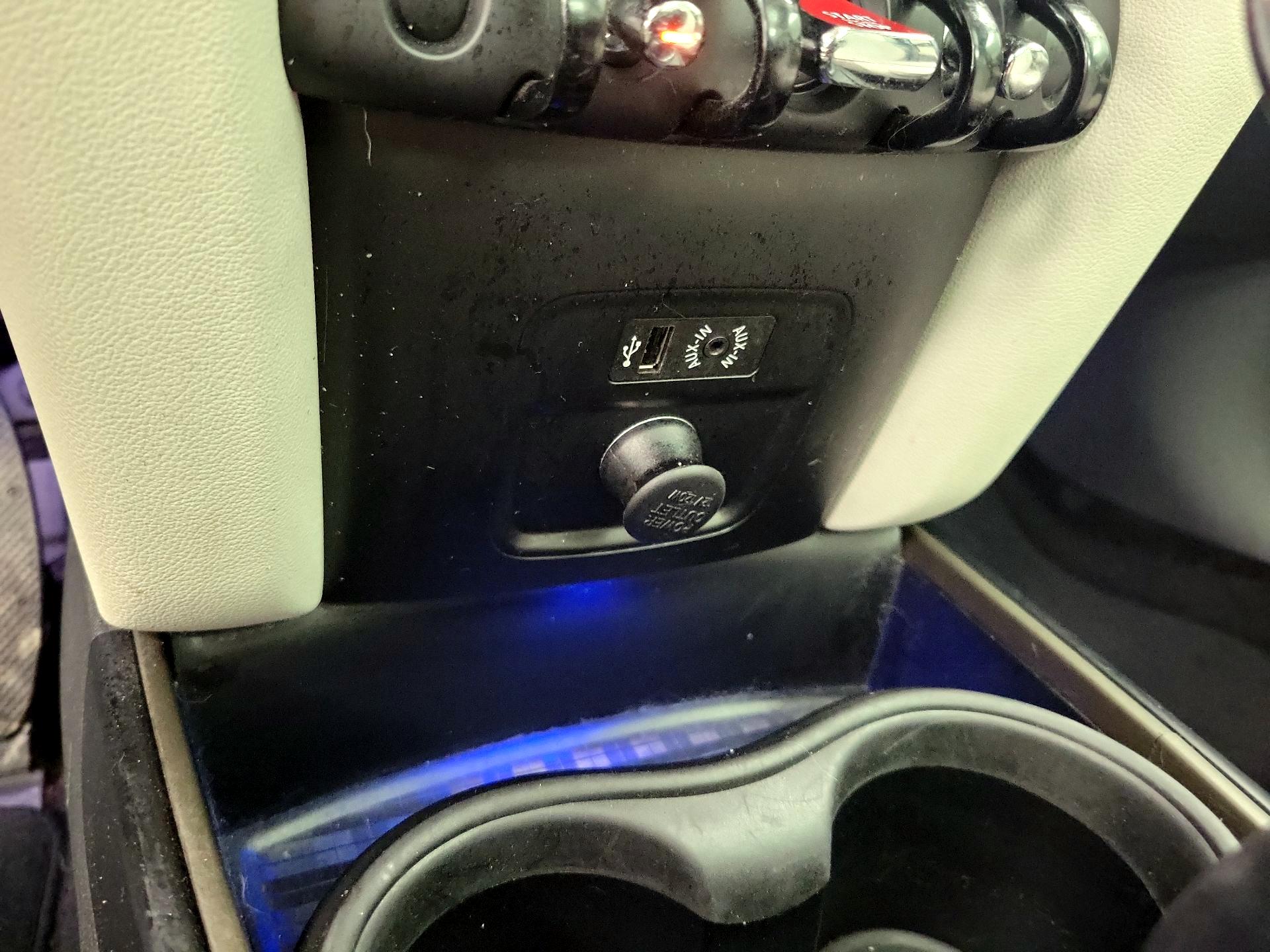 Thumbnail: 2017 MINI Cooper Countryman - 18