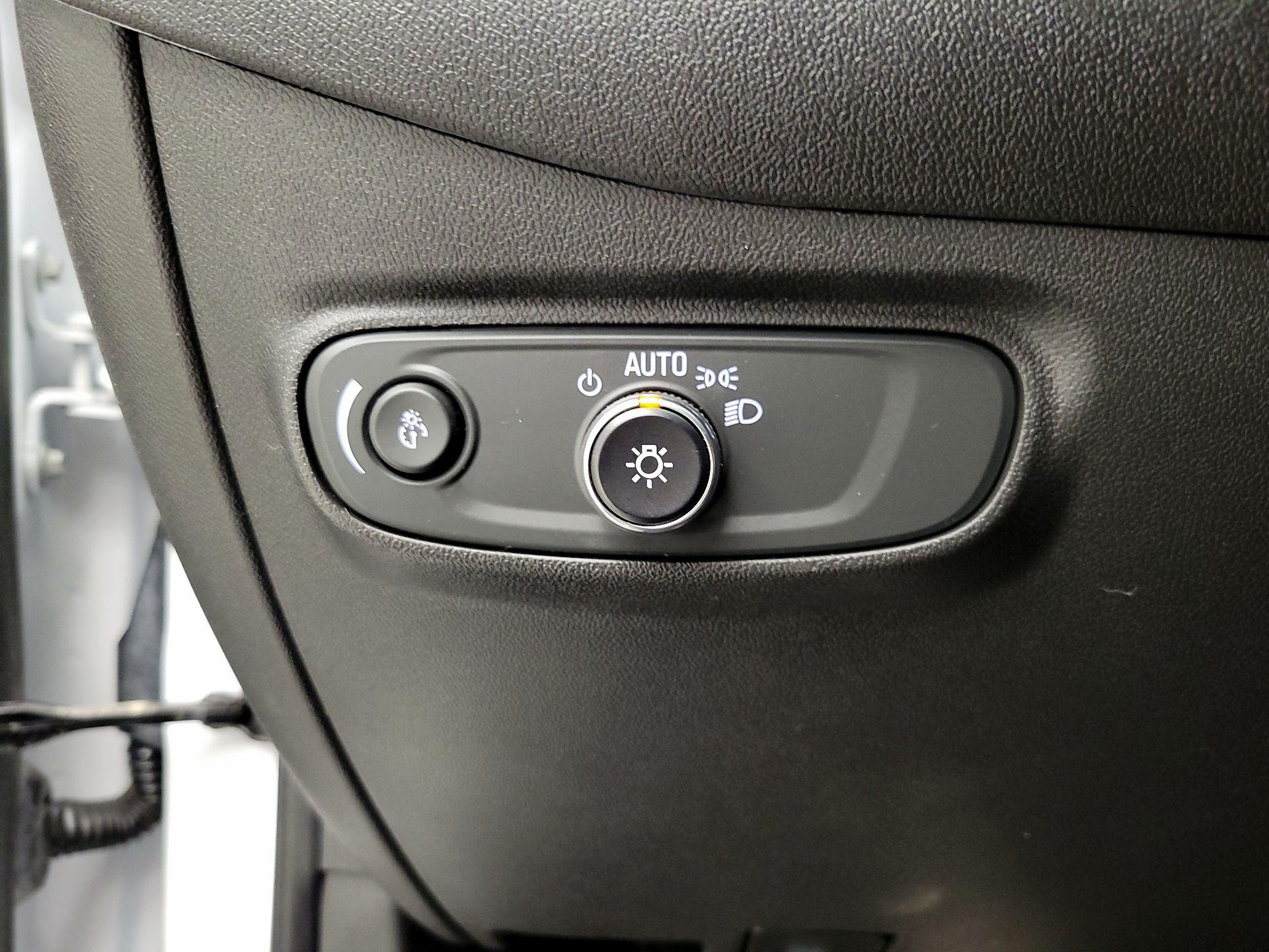 Thumbnail: 2023 Chevrolet Equinox - 13