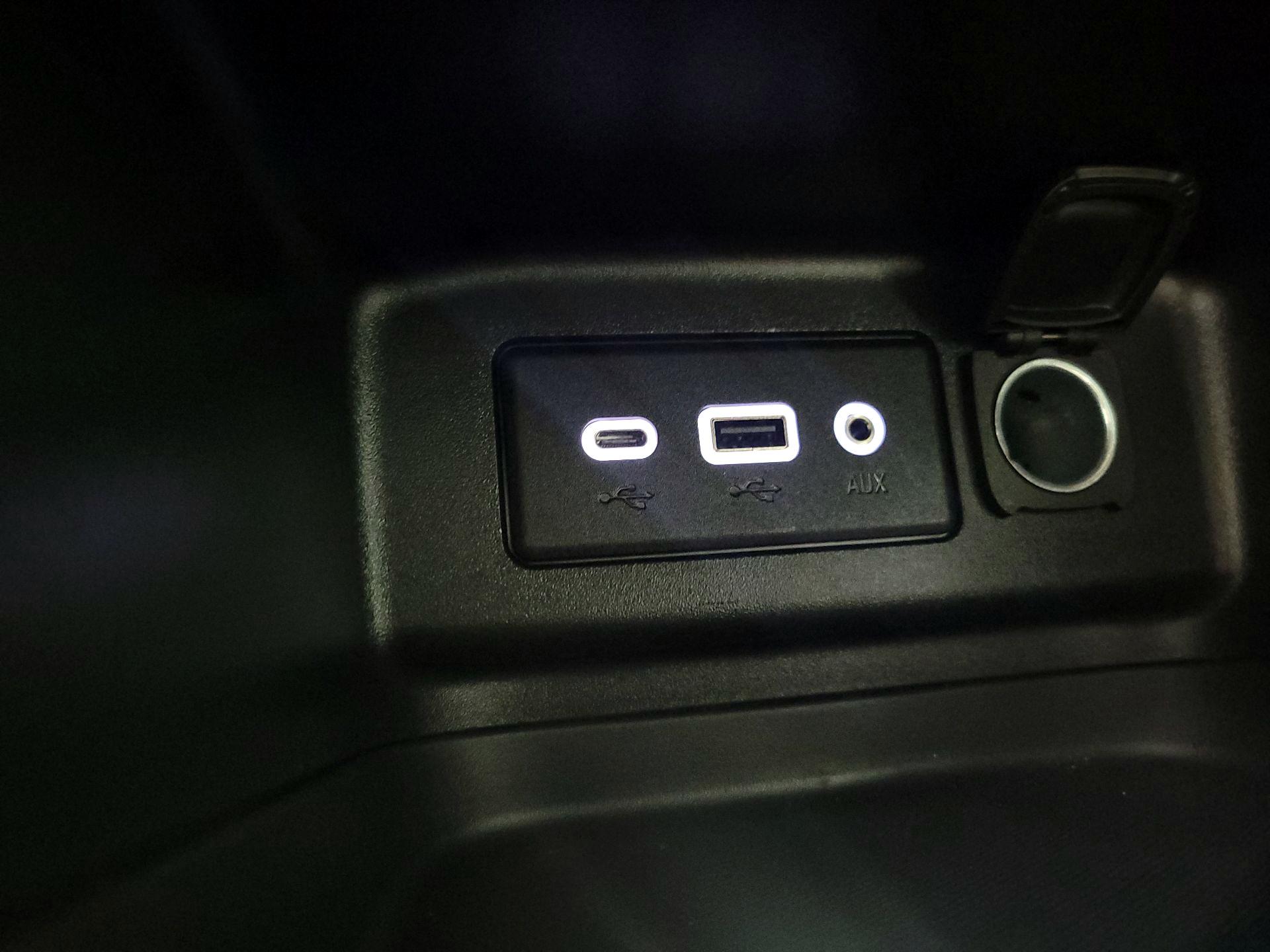 Thumbnail: 2023 Chevrolet Equinox - 19