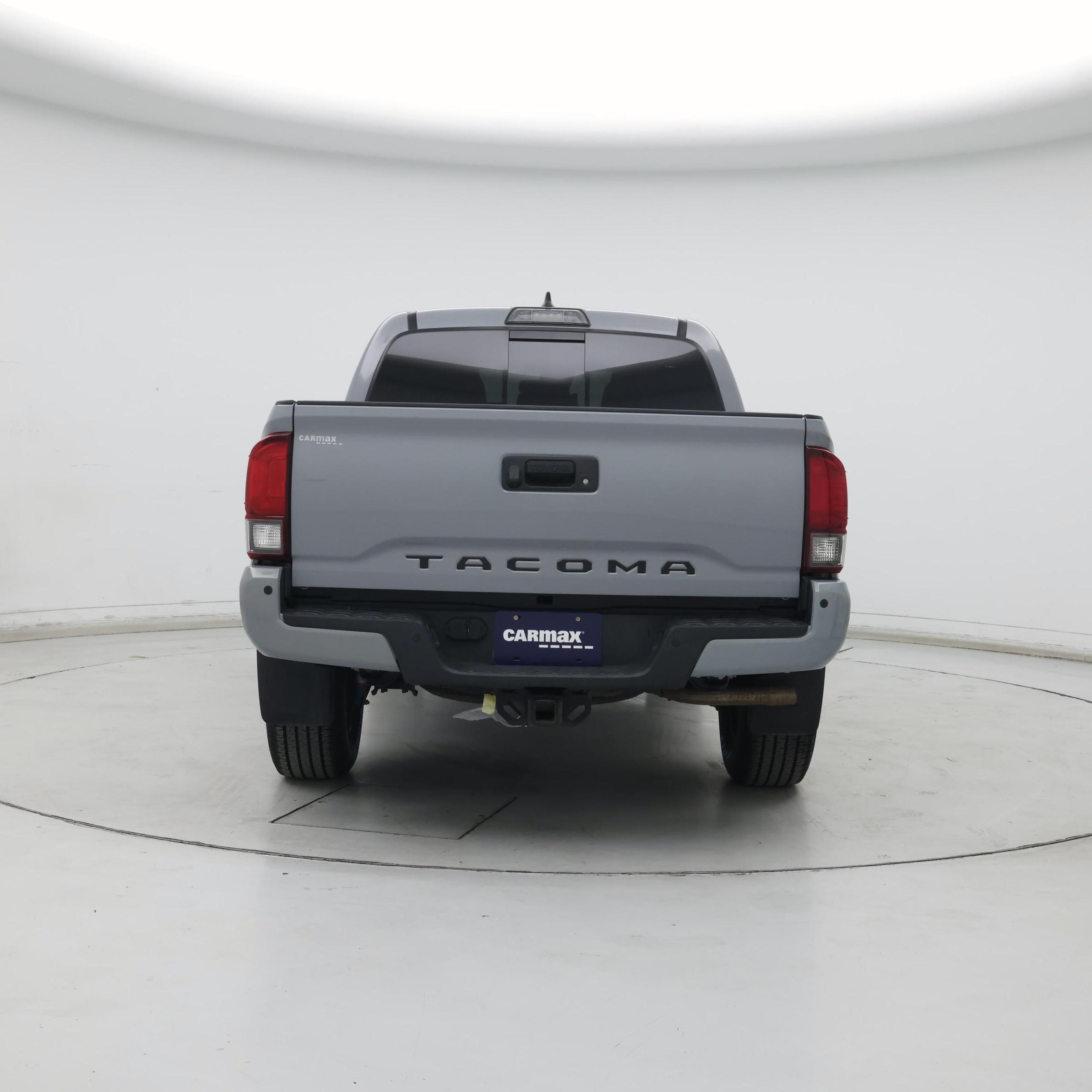 Thumbnail: 2018 Toyota Tacoma - 6