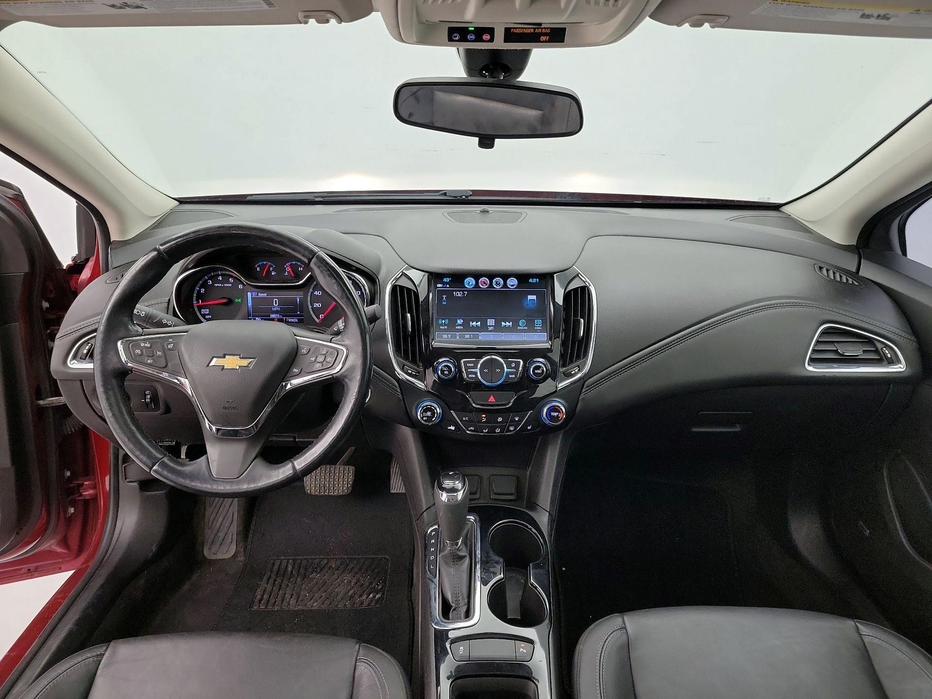 Thumbnail: 2018 Chevrolet Cruze - 9