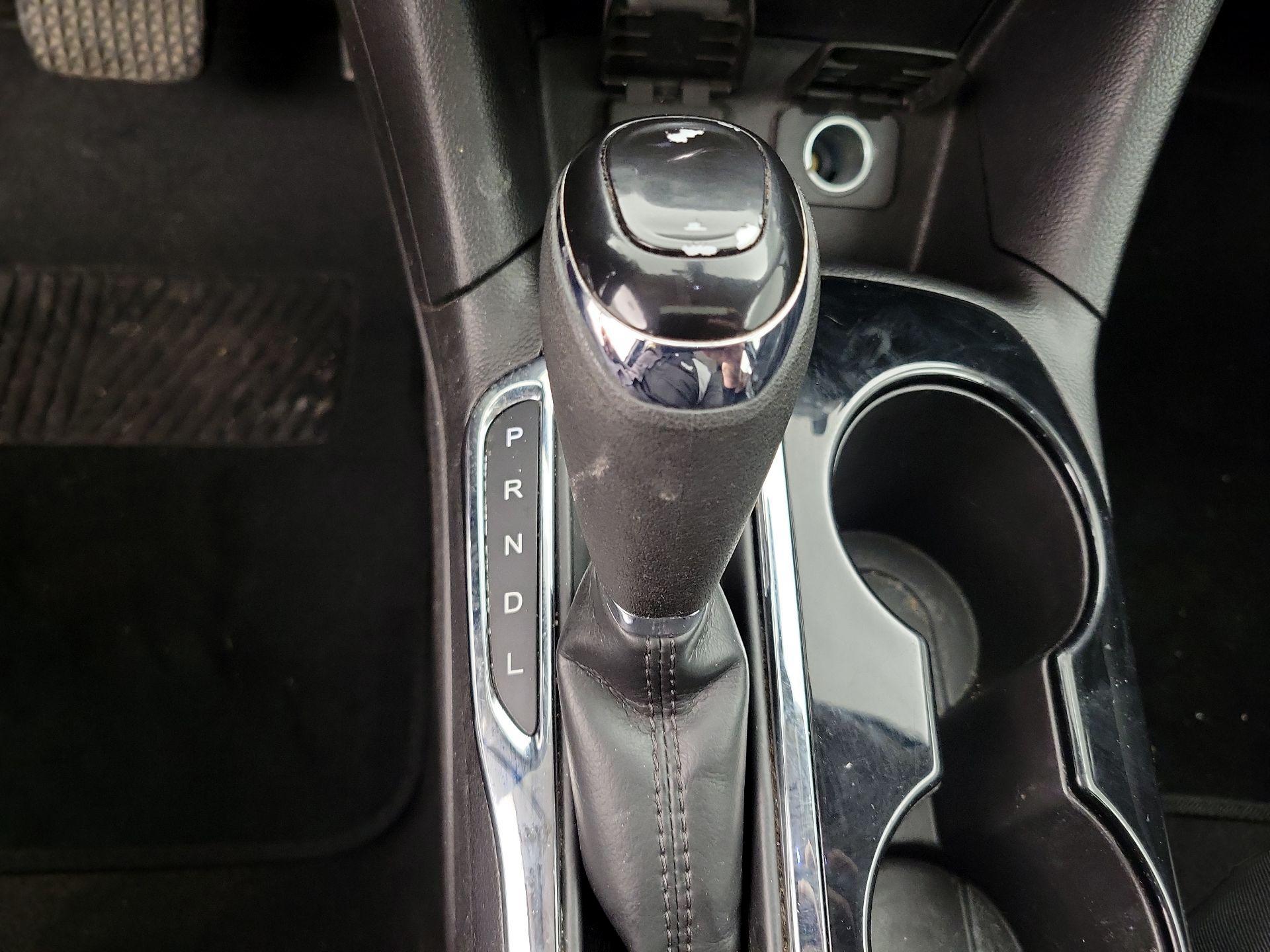 Thumbnail: 2018 Chevrolet Cruze - 17