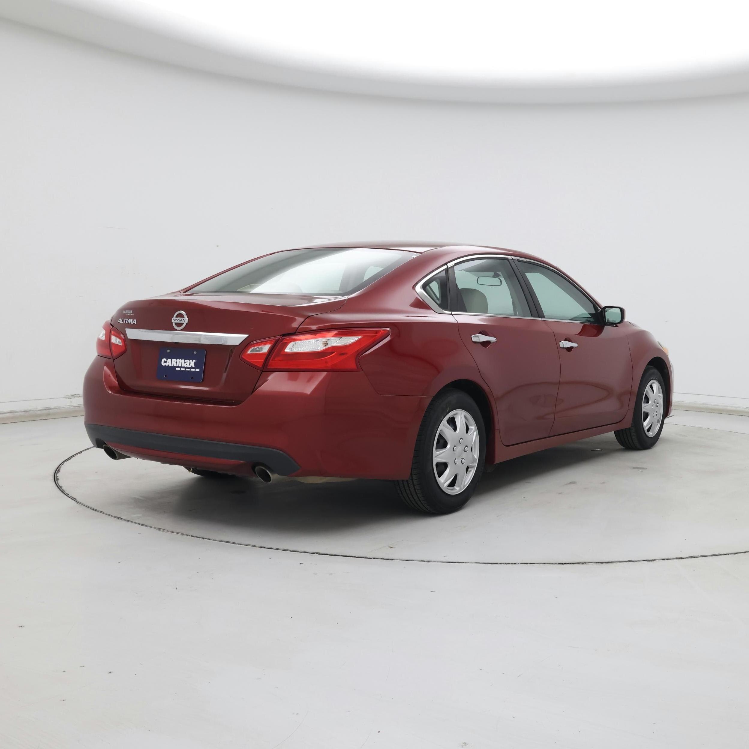 Thumbnail: 2016 Nissan Altima - 8