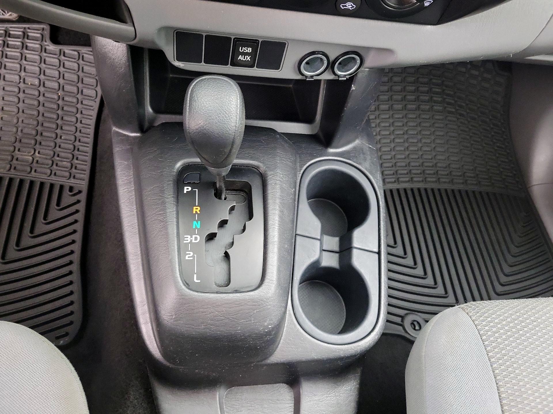 Thumbnail: 2014 Toyota Tacoma - 16