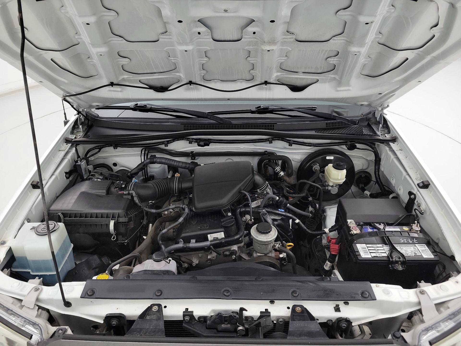 Thumbnail: 2014 Toyota Tacoma - 19