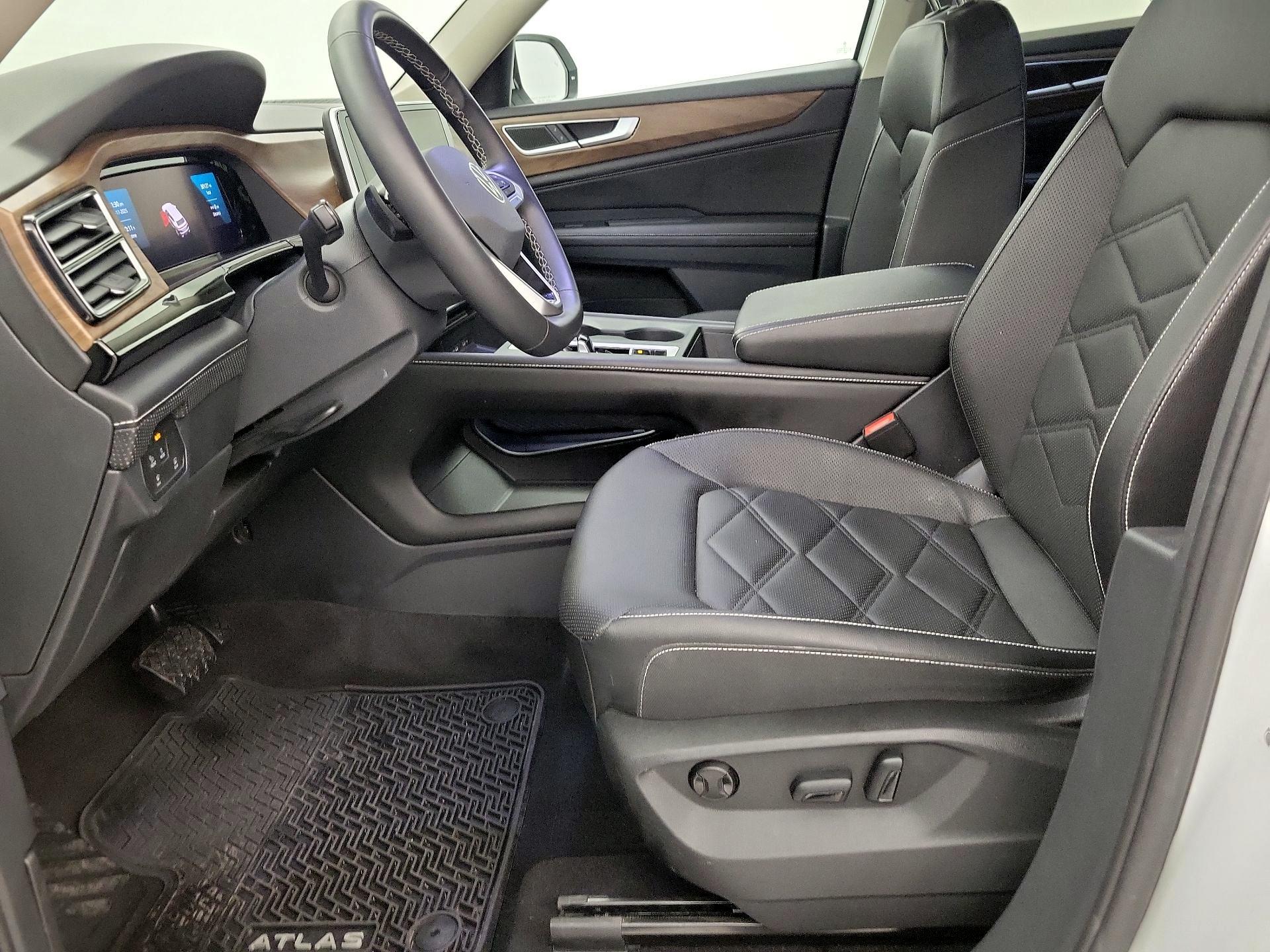 Thumbnail: 2024 Volkswagen Atlas - 11