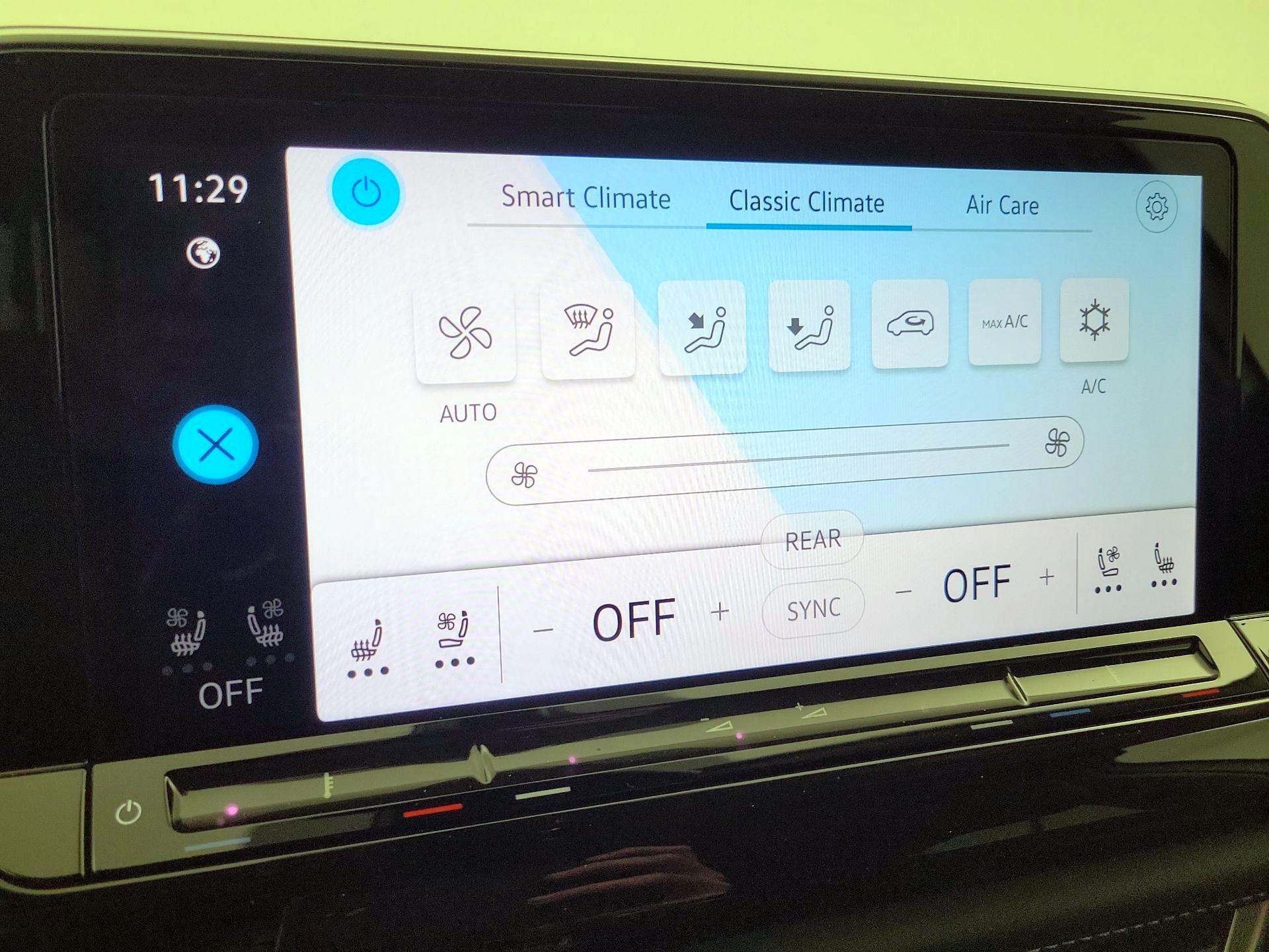 Thumbnail: 2024 Volkswagen Atlas - 16