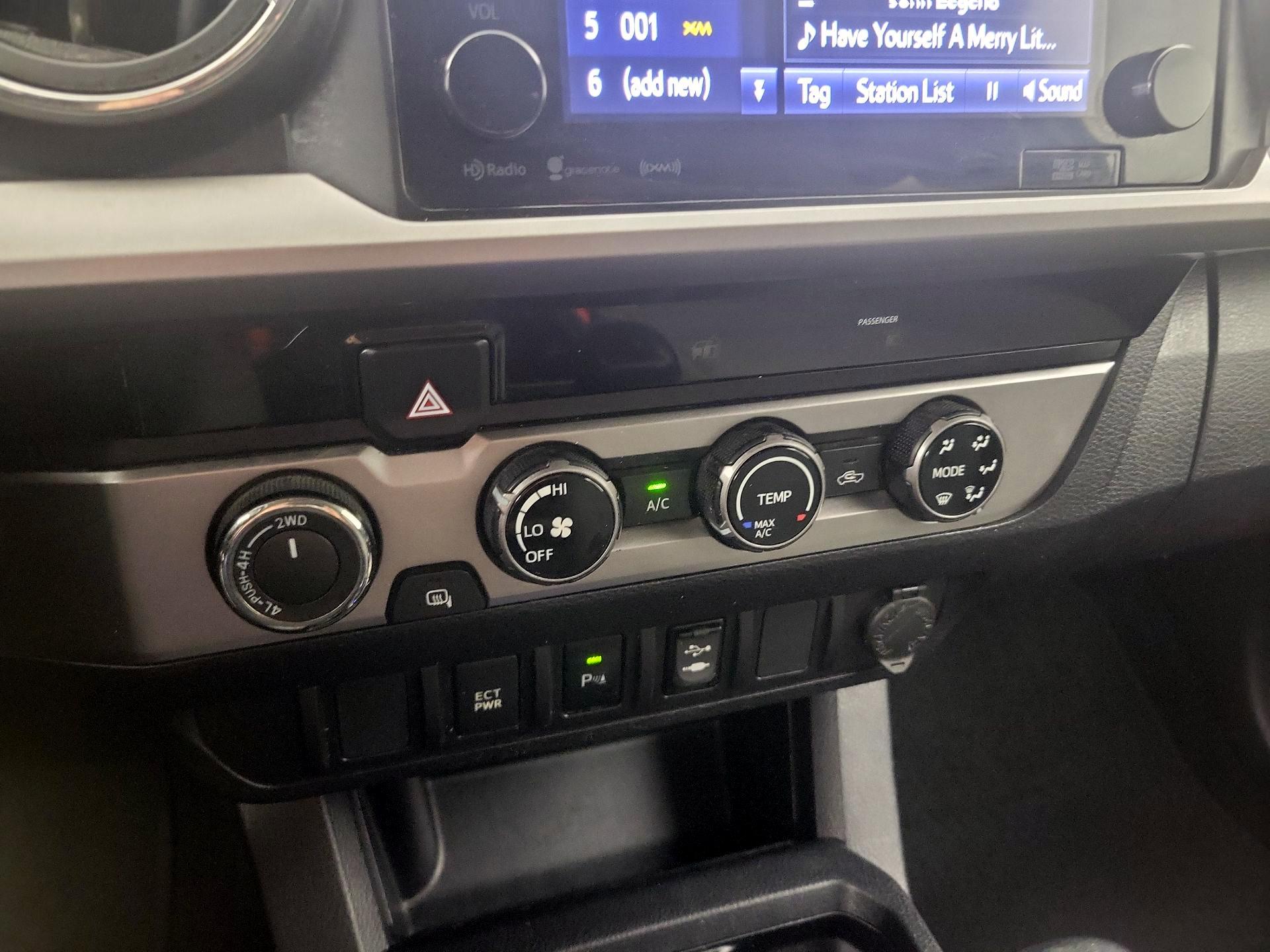 Thumbnail: 2017 Toyota Tacoma - 16