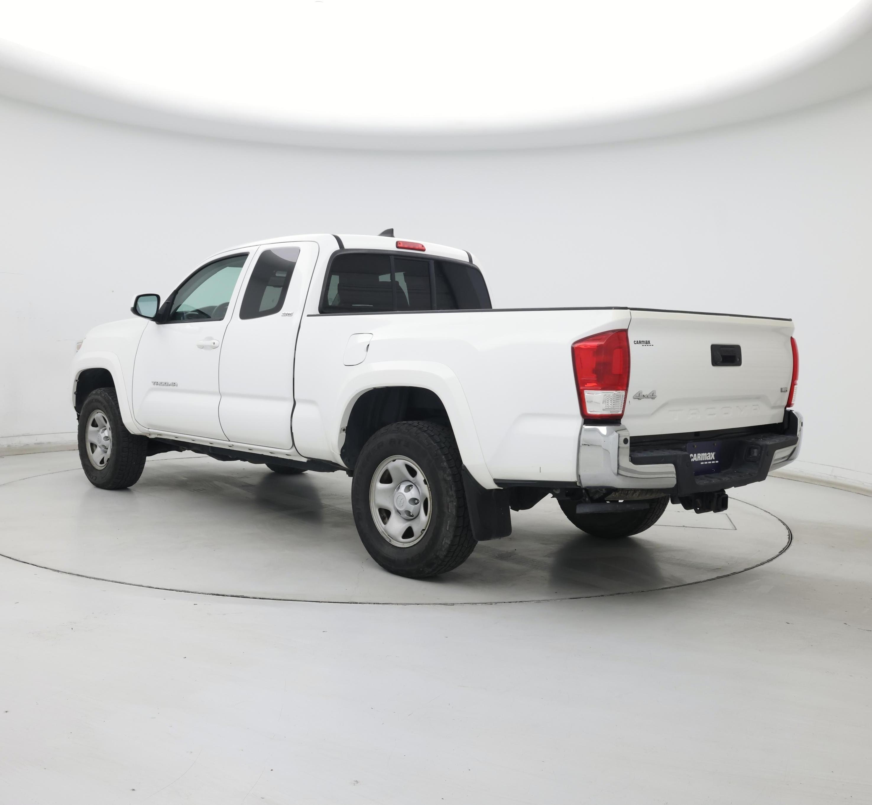 Thumbnail: 2017 Toyota Tacoma - 2