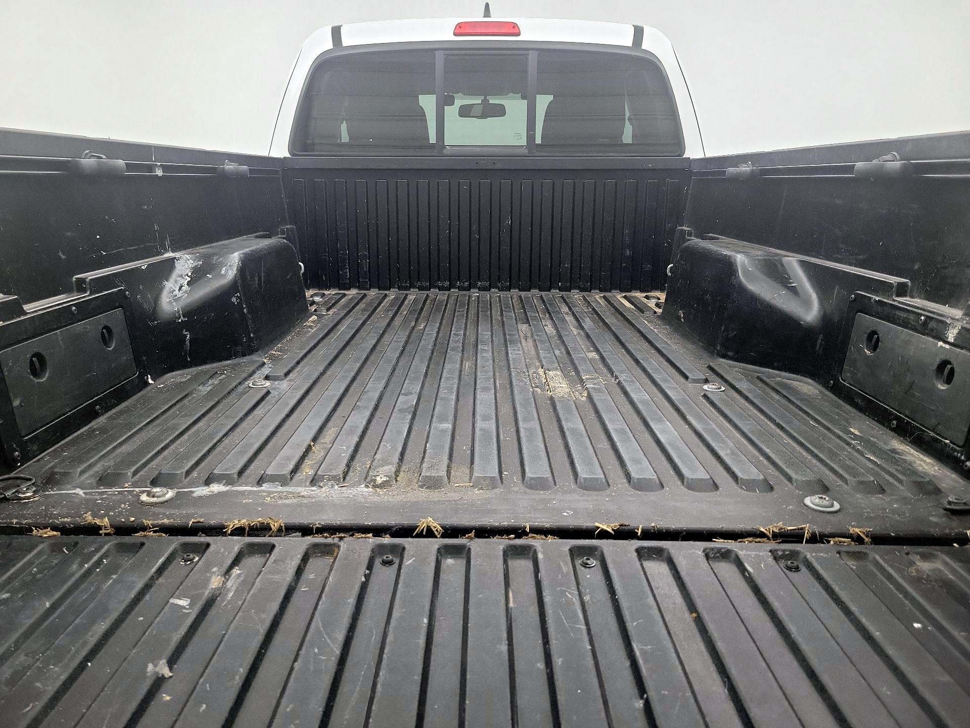 Thumbnail: 2017 Toyota Tacoma - 20