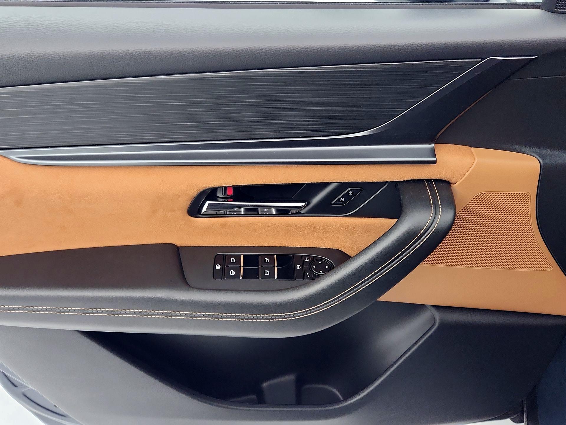 Thumbnail: 2025 Mazda CX-70 - 12