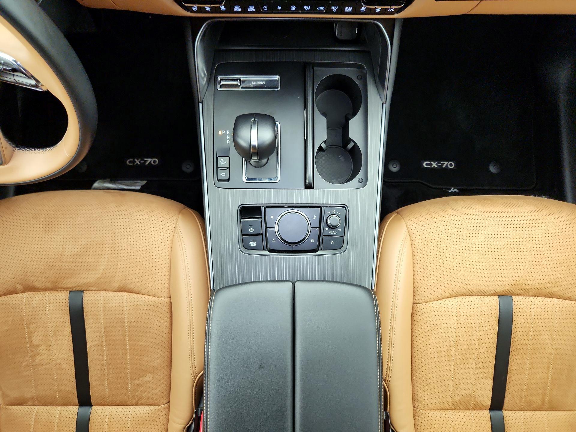 Thumbnail: 2025 Mazda CX-70 - 18