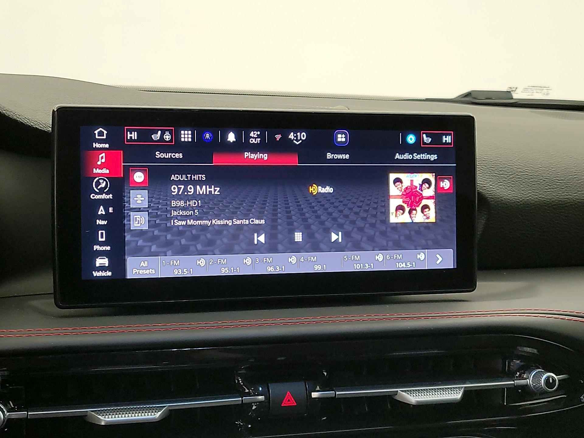 Thumbnail: 2024 Dodge Hornet - 16