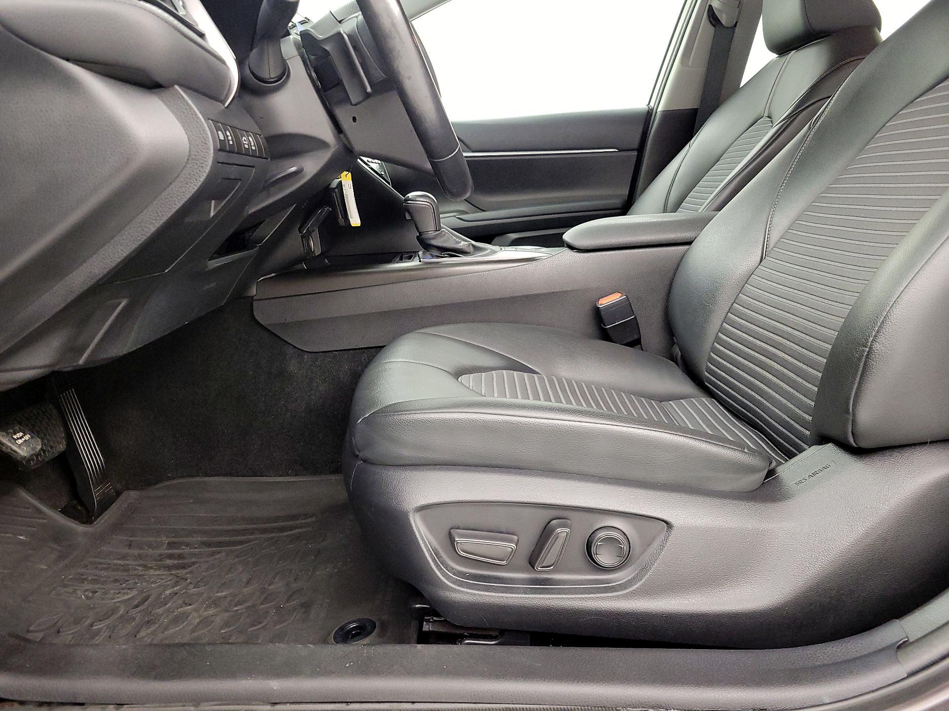 Thumbnail: 2023 Toyota Camry - 11