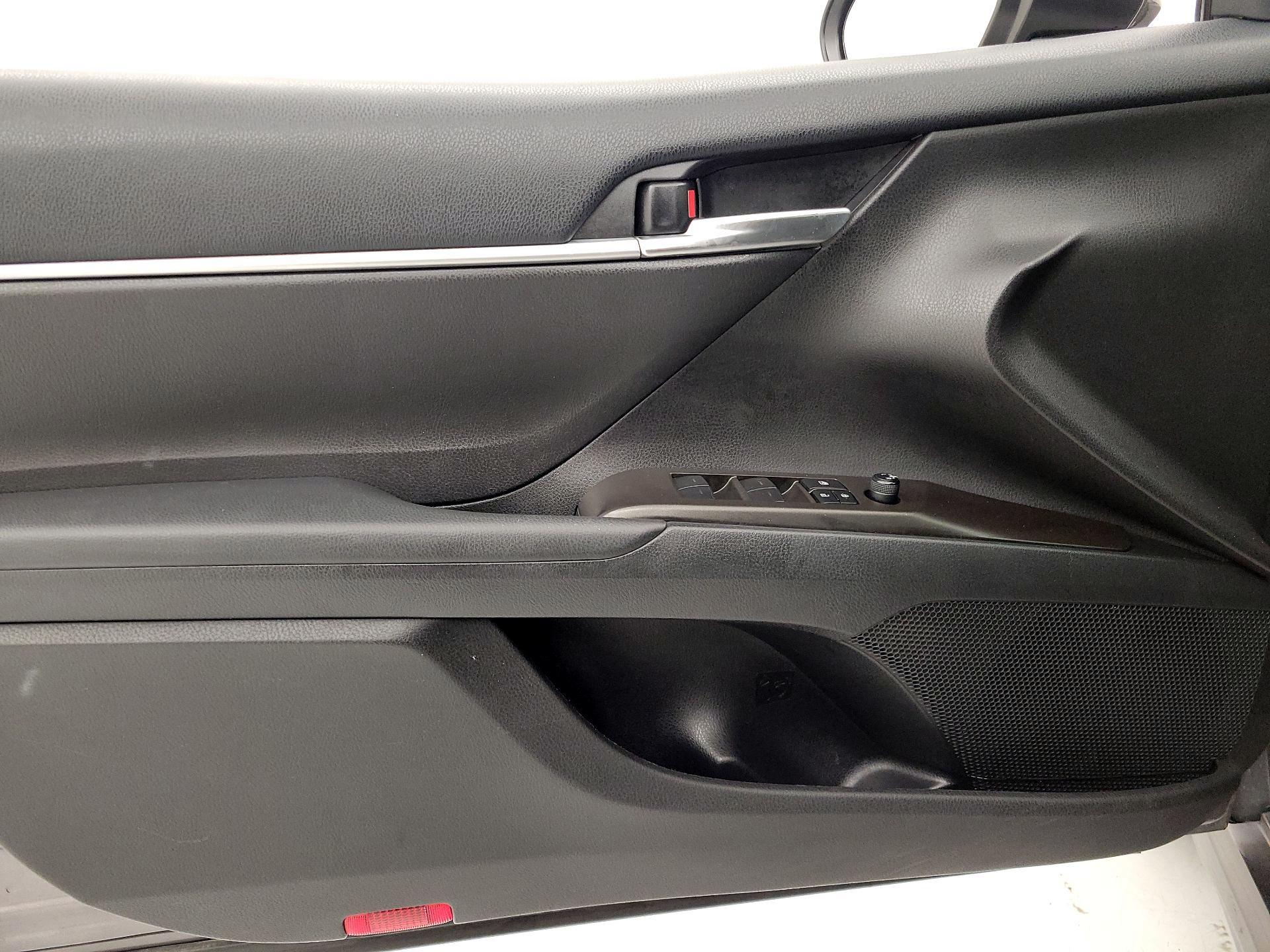 Thumbnail: 2023 Toyota Camry - 12