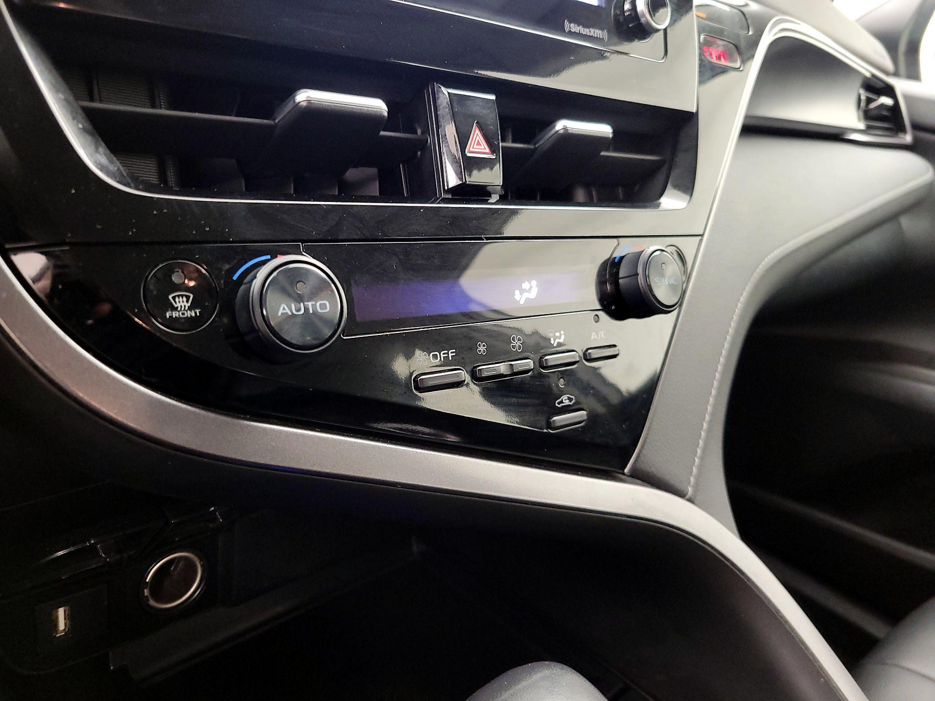 Thumbnail: 2023 Toyota Camry - 16