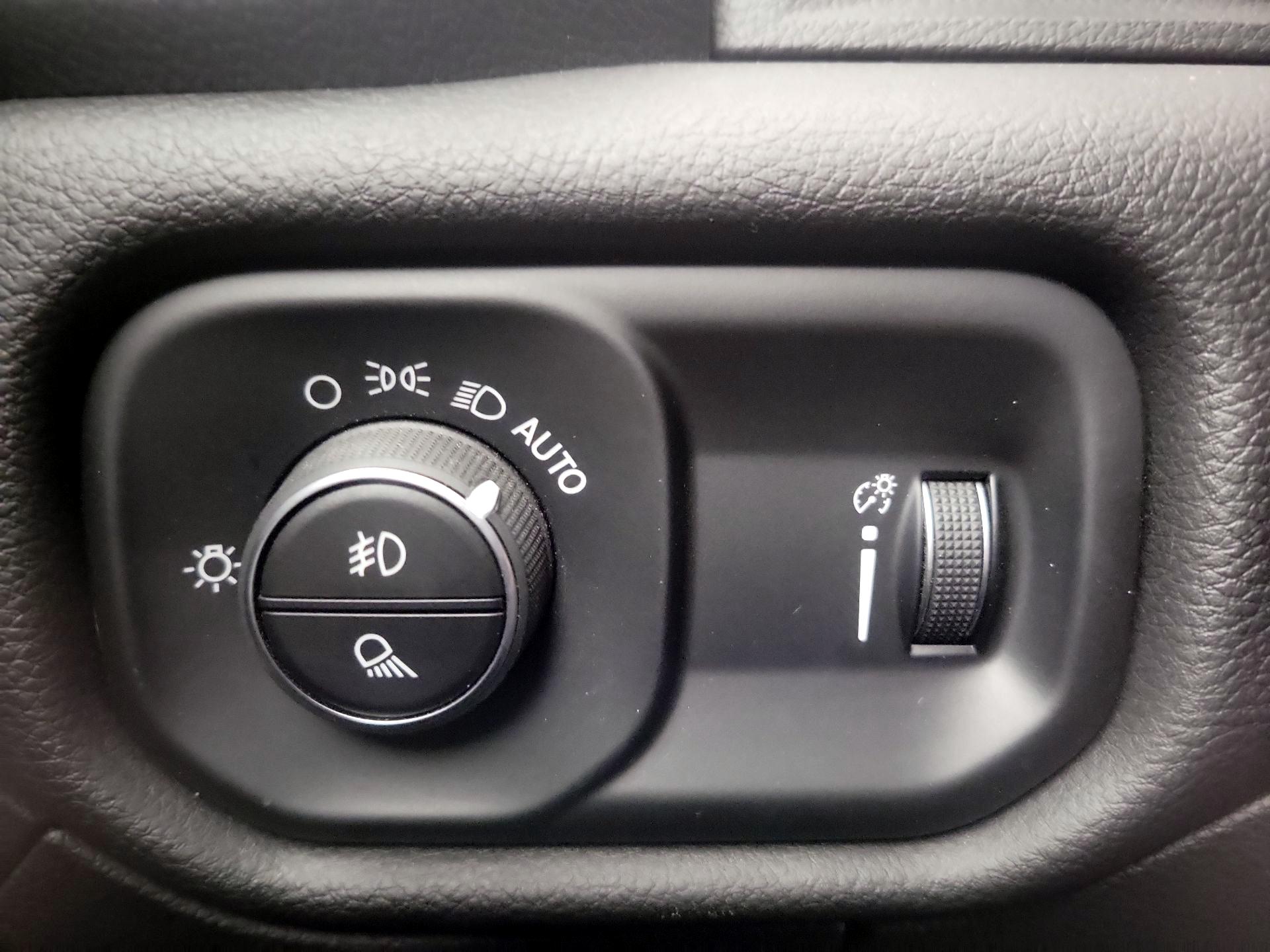 Thumbnail: 2023 RAM 1500 - 13