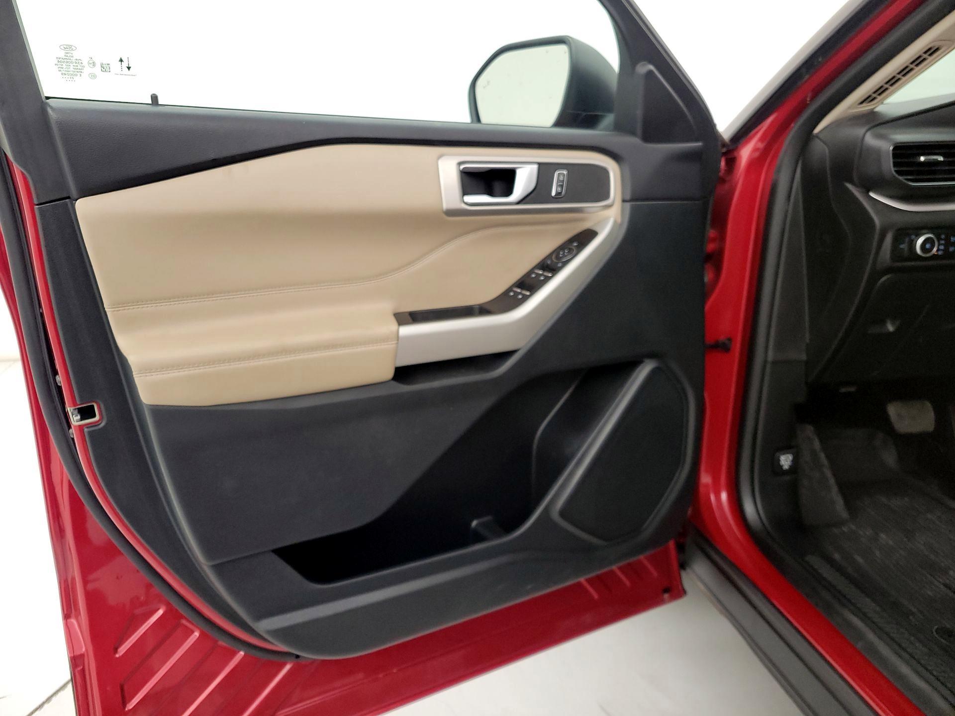 Thumbnail: 2023 Ford Explorer - 12