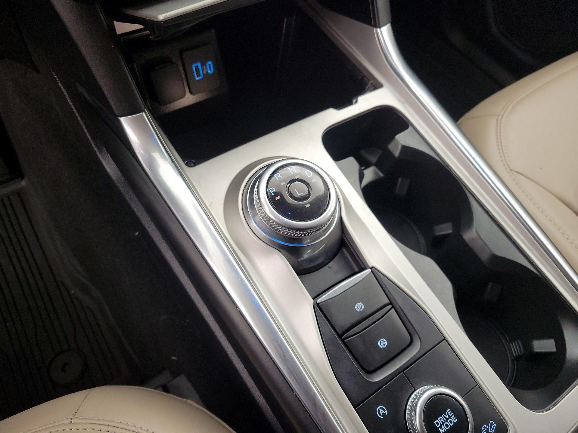 Thumbnail: 2023 Ford Explorer - 17