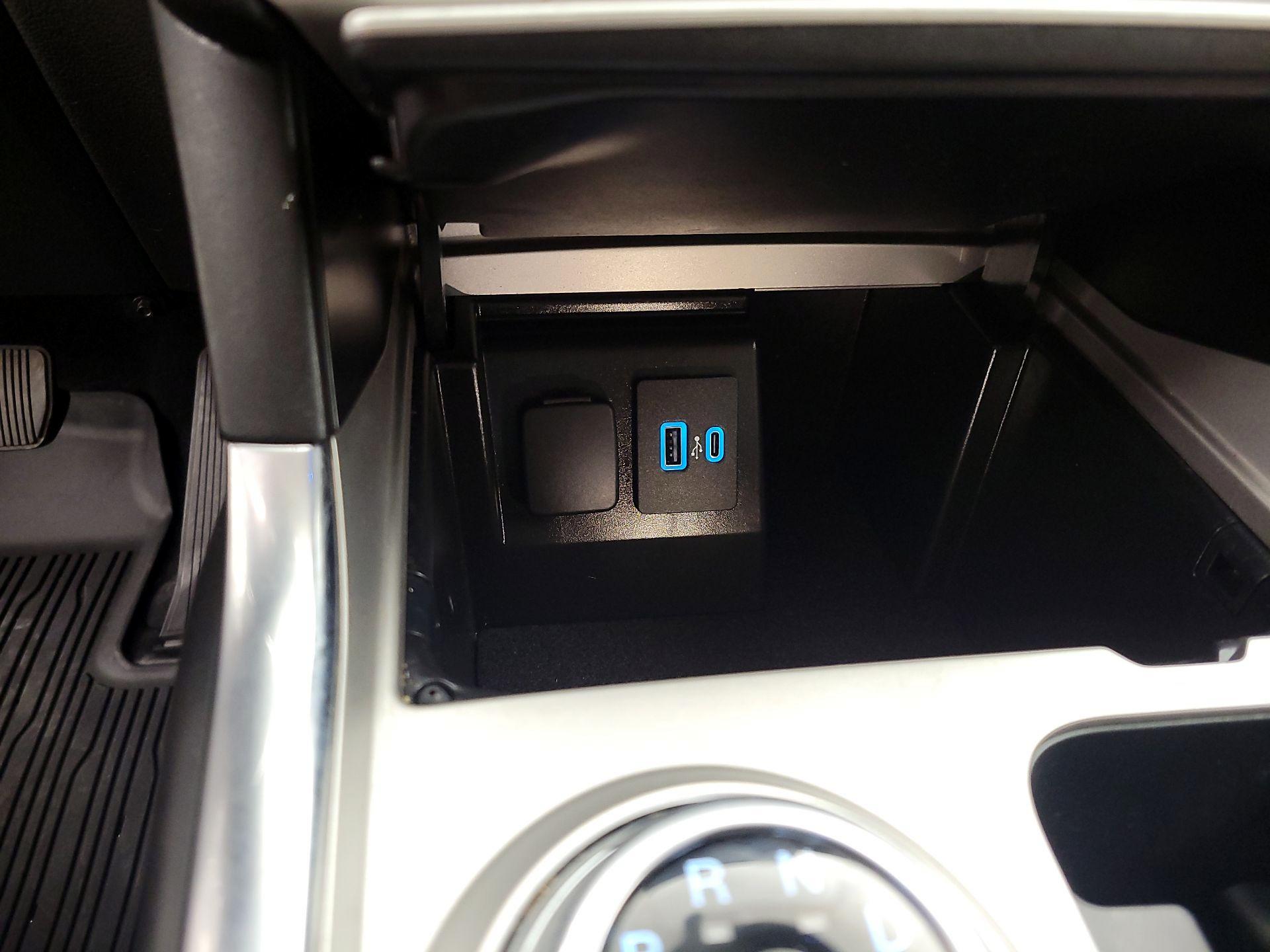 Thumbnail: 2023 Ford Explorer - 18