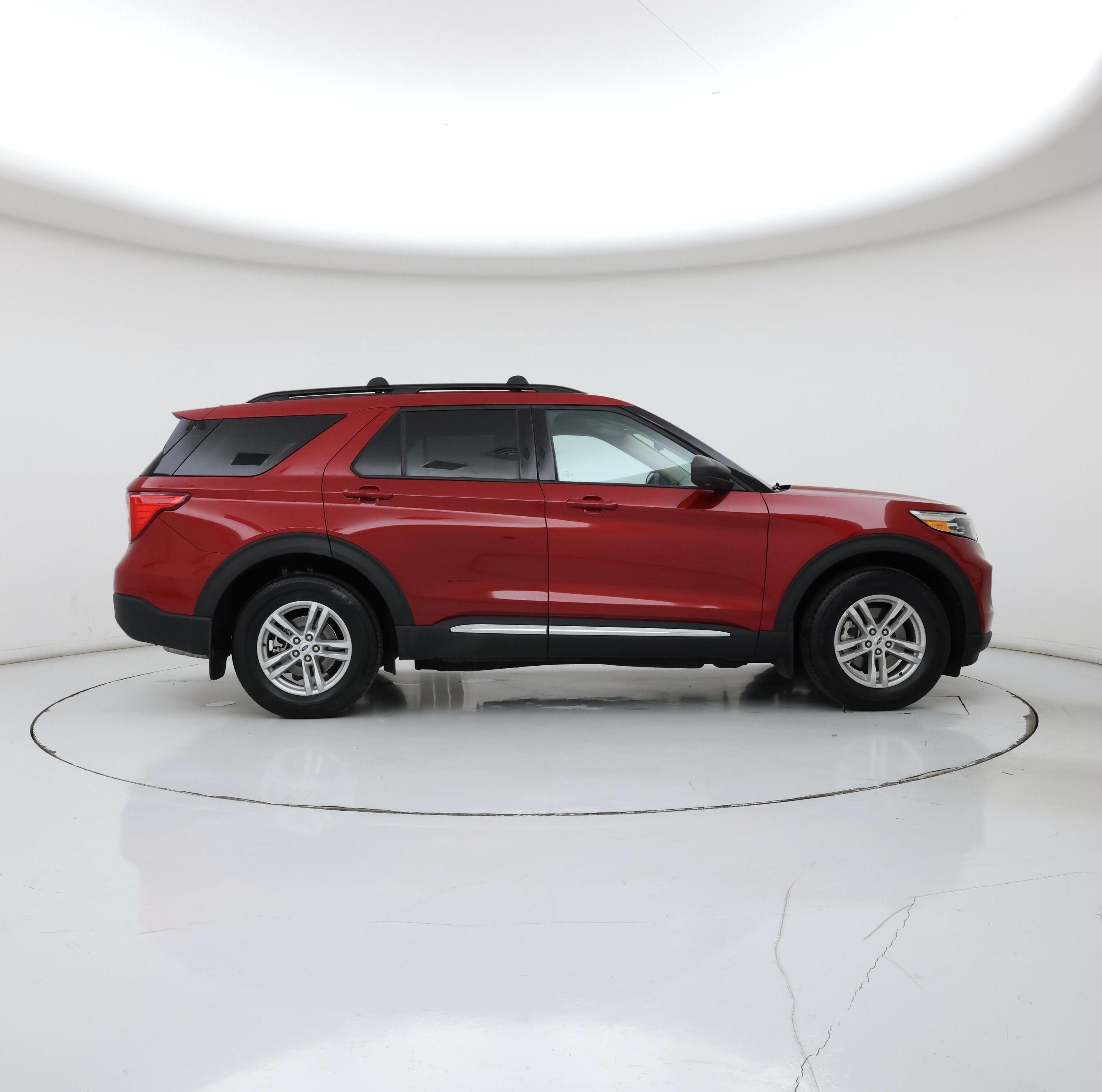 Thumbnail: 2023 Ford Explorer - 7