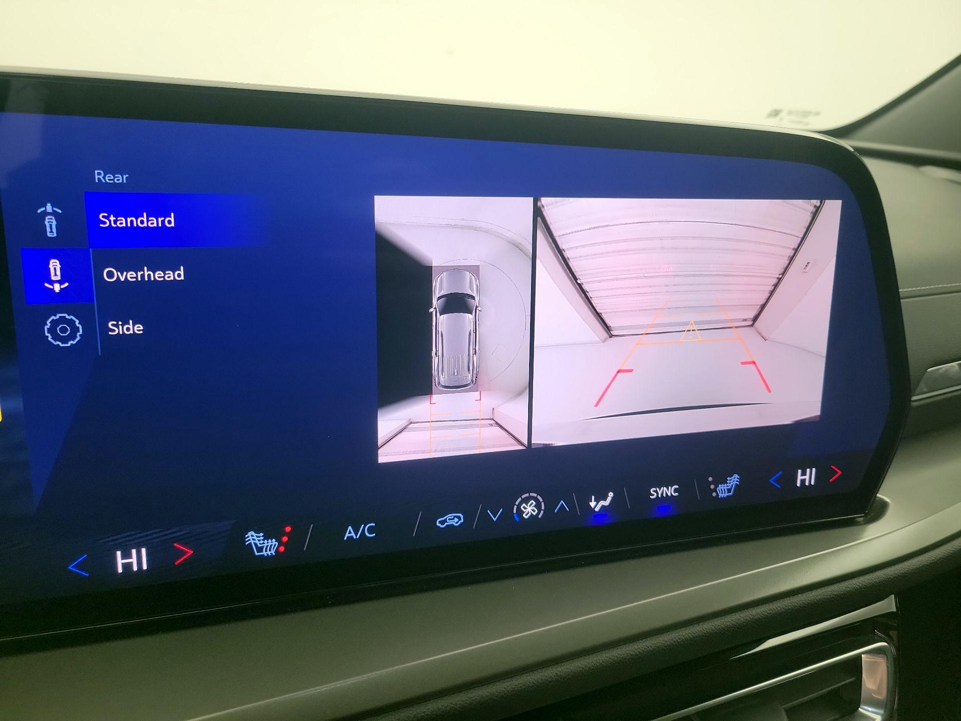 Thumbnail: 2024 Chevrolet Traverse - 14