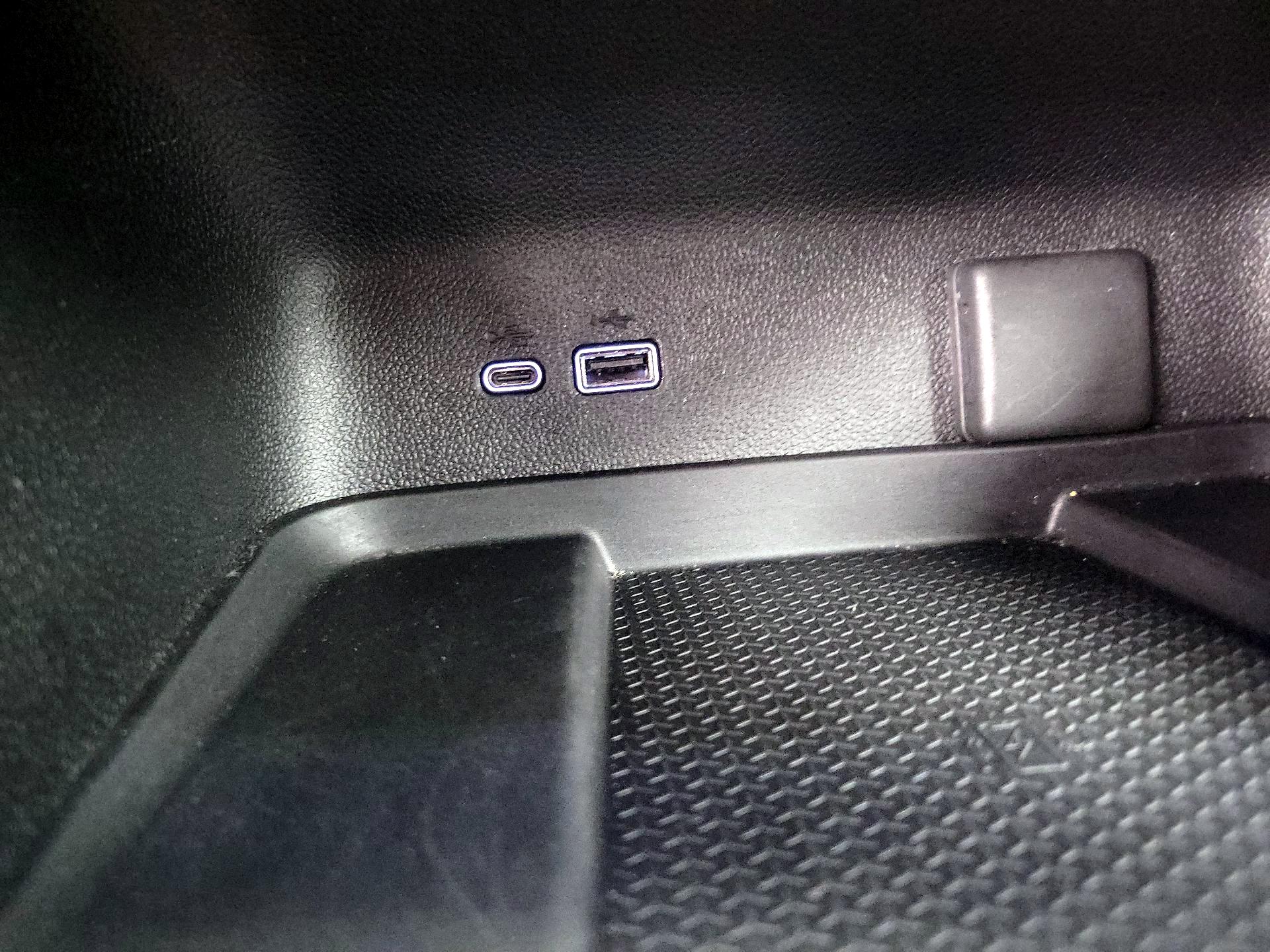 Thumbnail: 2024 Chevrolet Traverse - 18