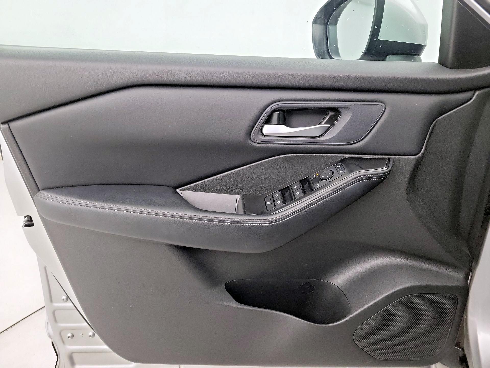 Thumbnail: 2024 Nissan Rogue - 12